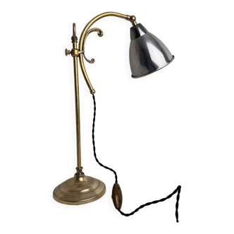 Old vintage desk lamp raise and lower