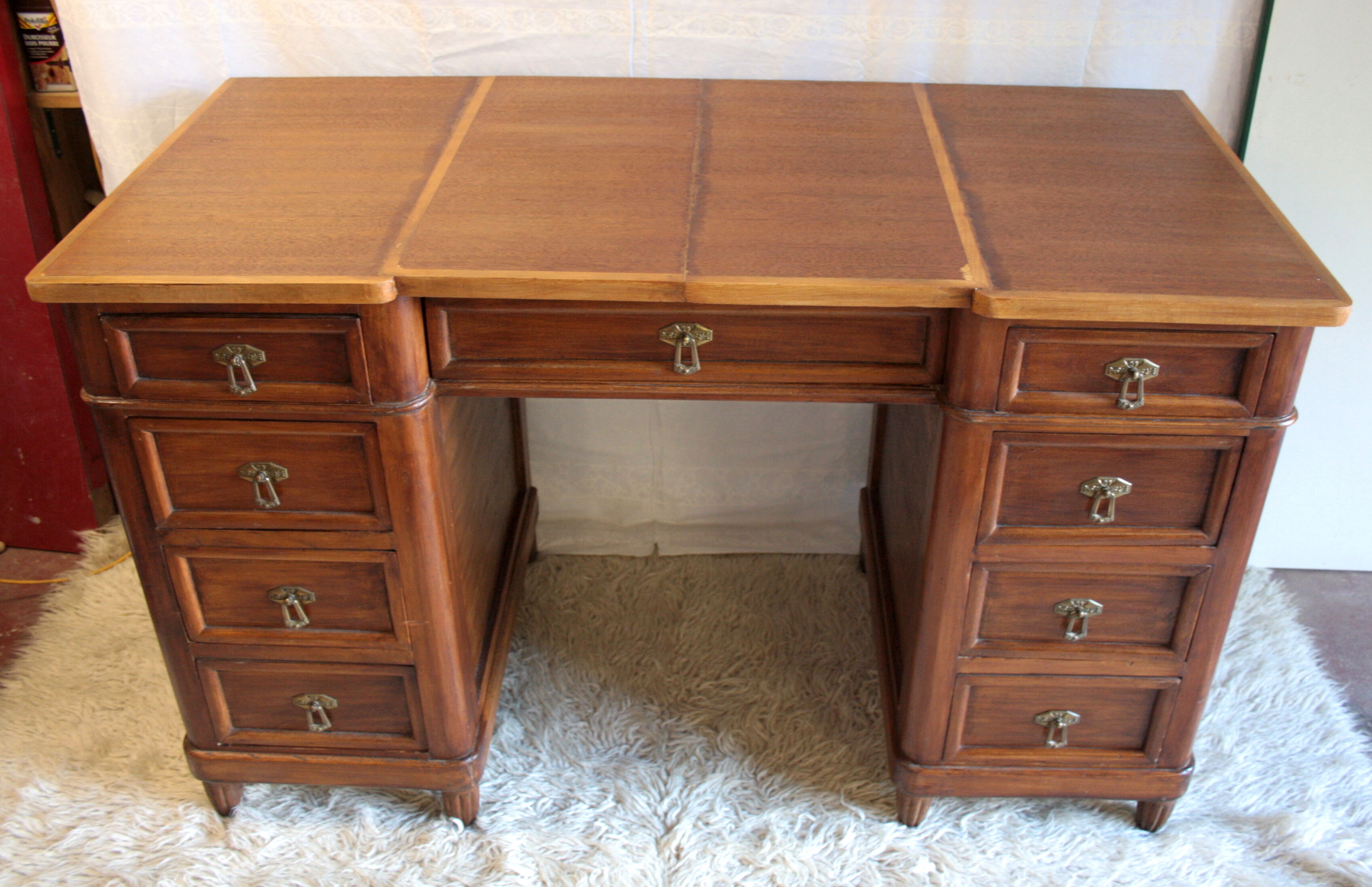 Art deco desk