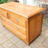 Louis XVI period chest of drawers in cherry wood from the 18th century