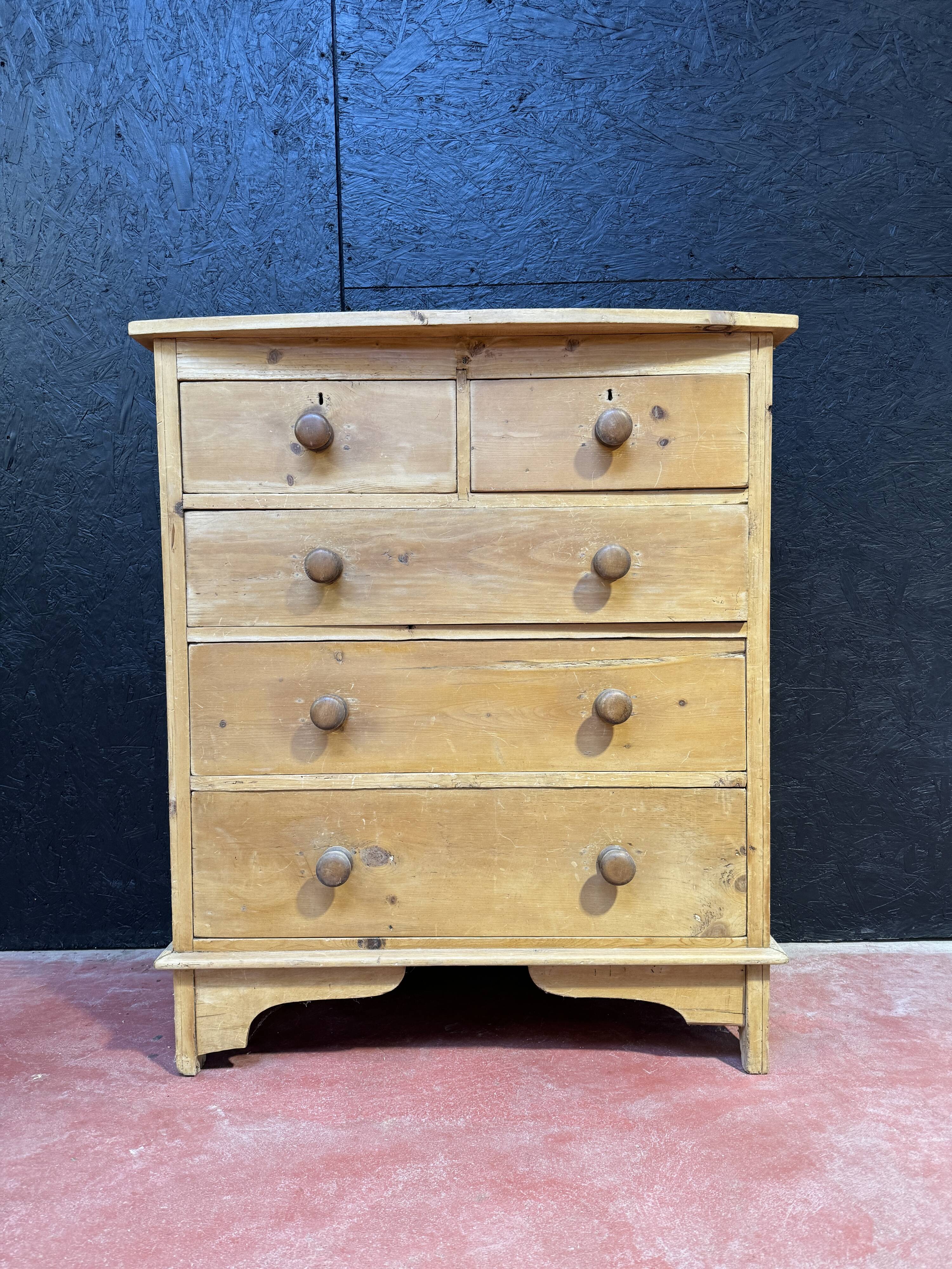 English pine chest of drawers