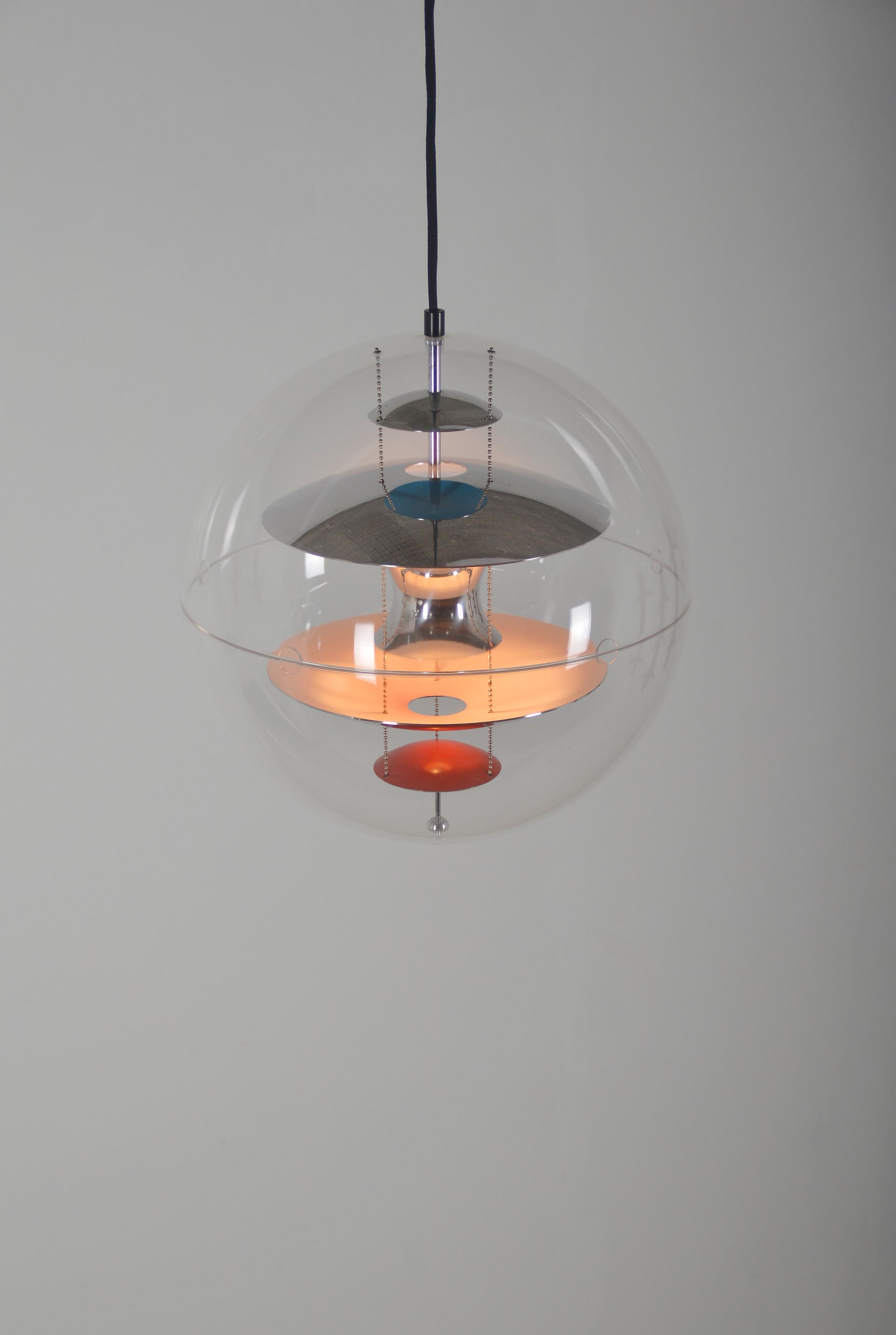 VP Globe 40 pendant lamp designed by Verner Panton for Verpan
