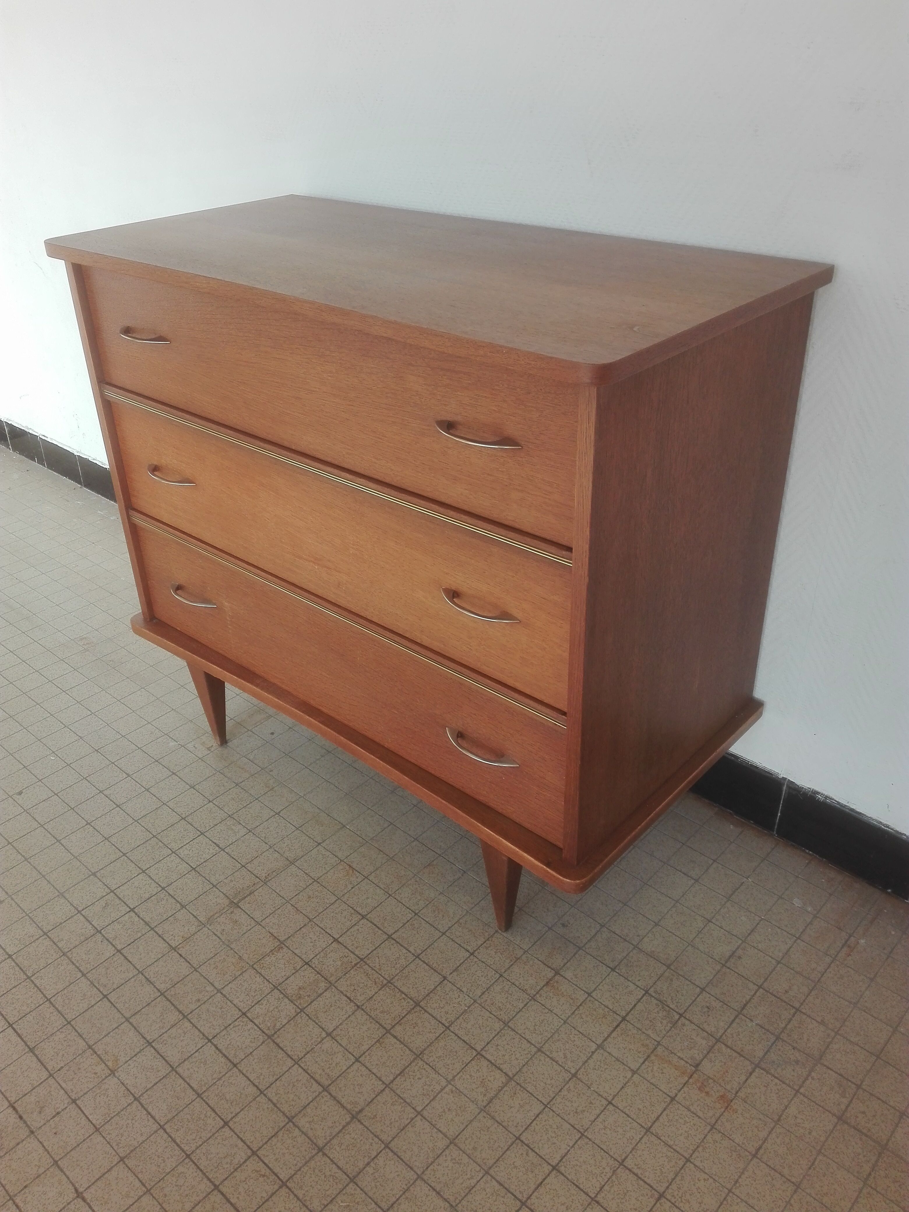 Vintage 50s commodity