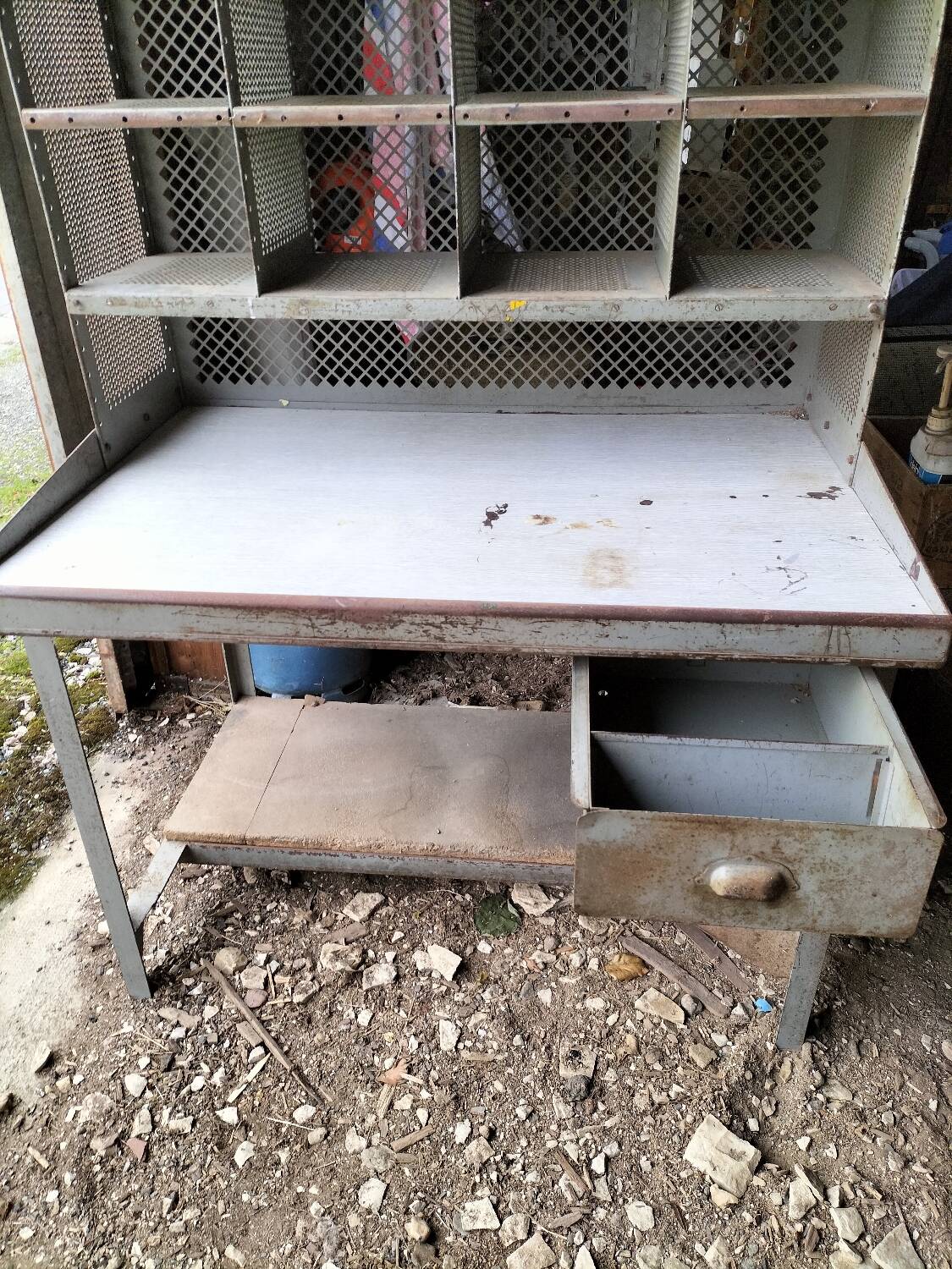 Postal sorting furniture