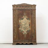 Armoire de mariée peinte d'art populaire