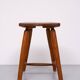 Tabouret rustique en bois massif des années 1950 Hollande