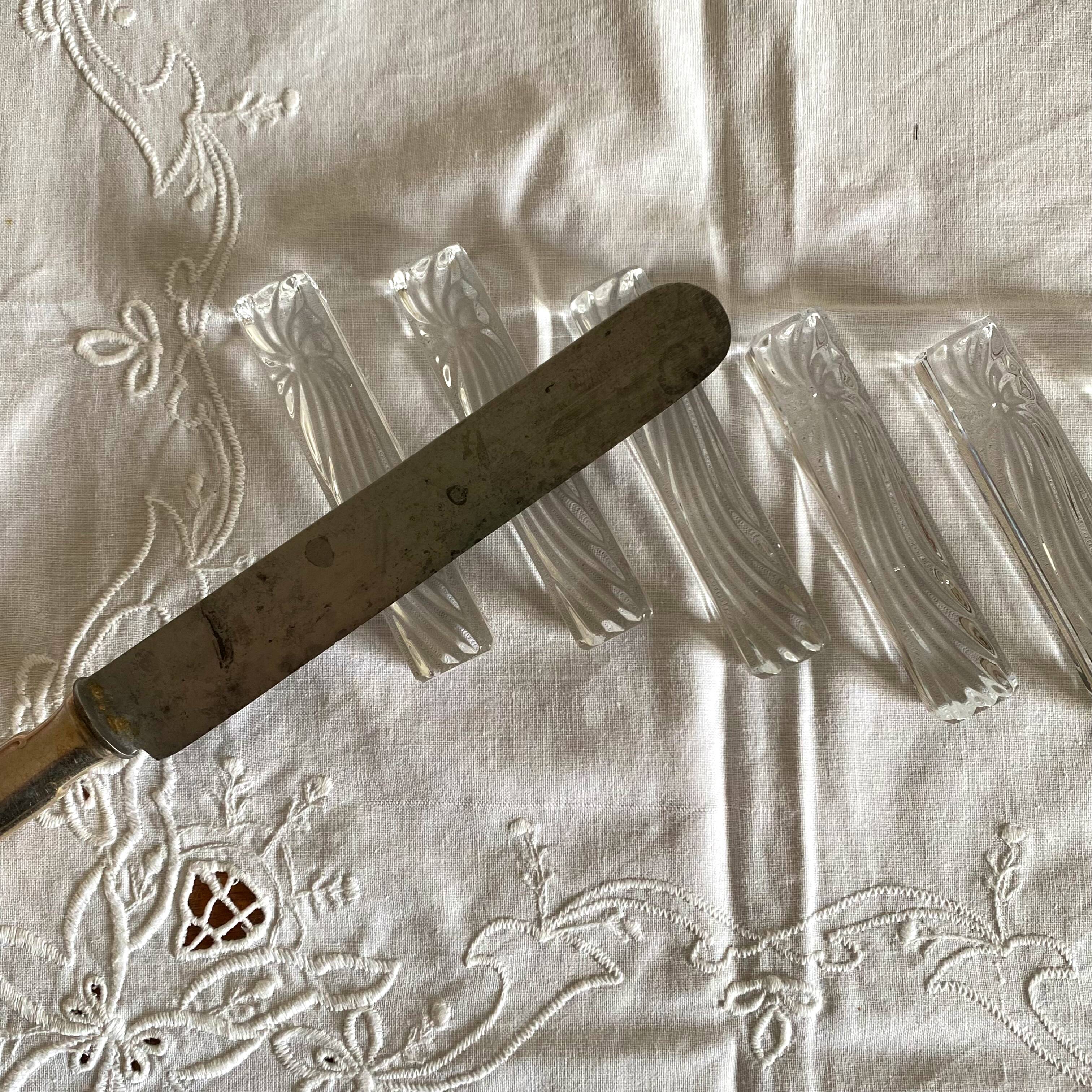 Set of 6 antique Baccarat crystal knife rests, vintage tableware