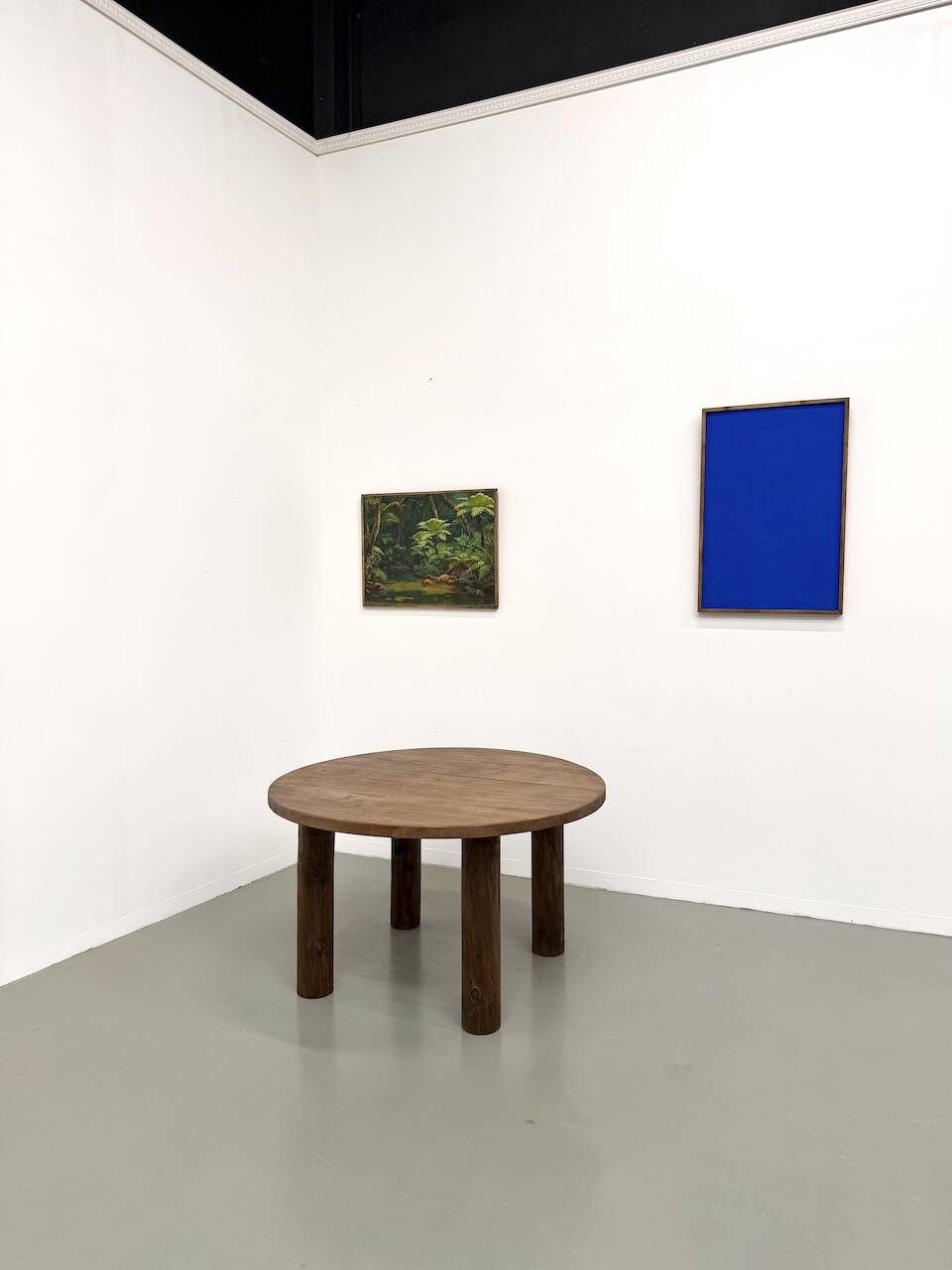 Table ronde années 50 constructiviste noyer