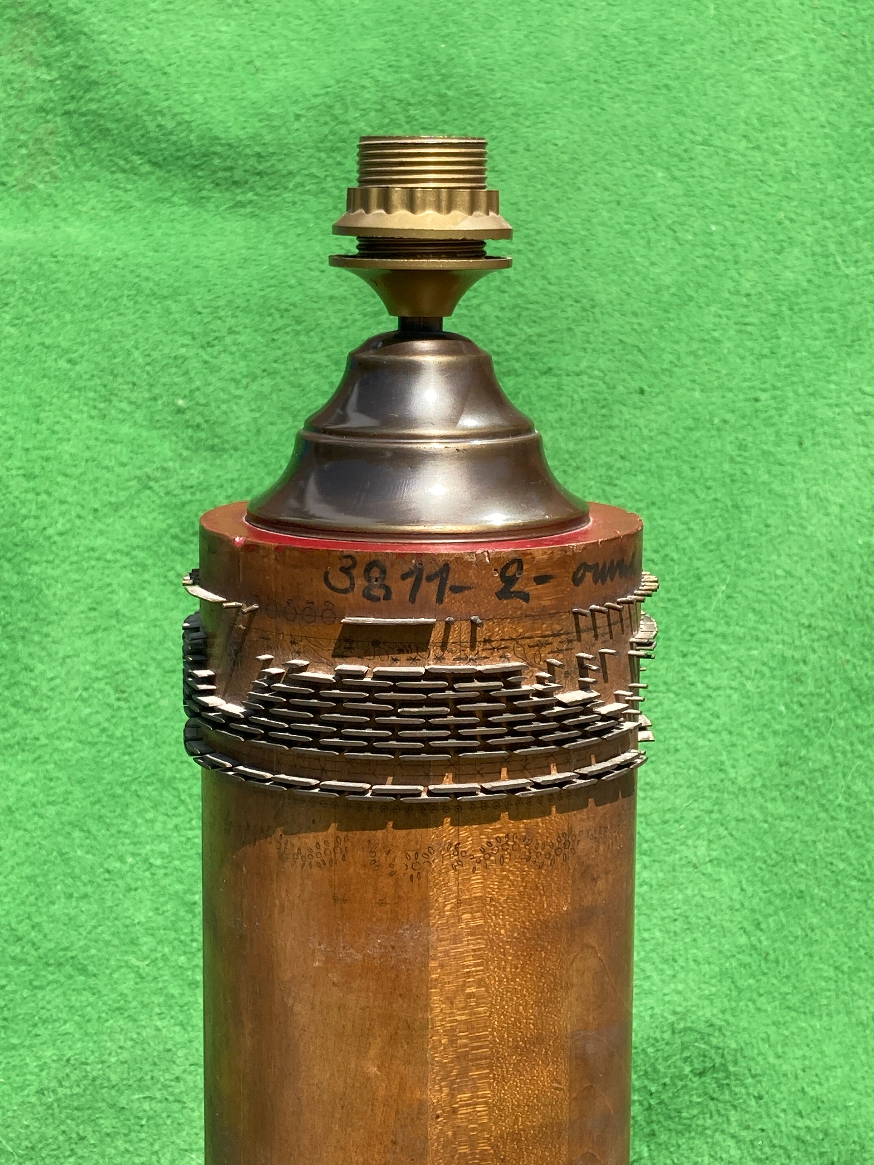 Antique wallpaper print roller lamp