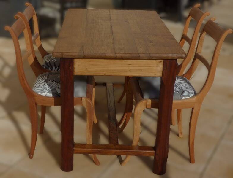 Oak farmhouse table with legs joined by a spacer
