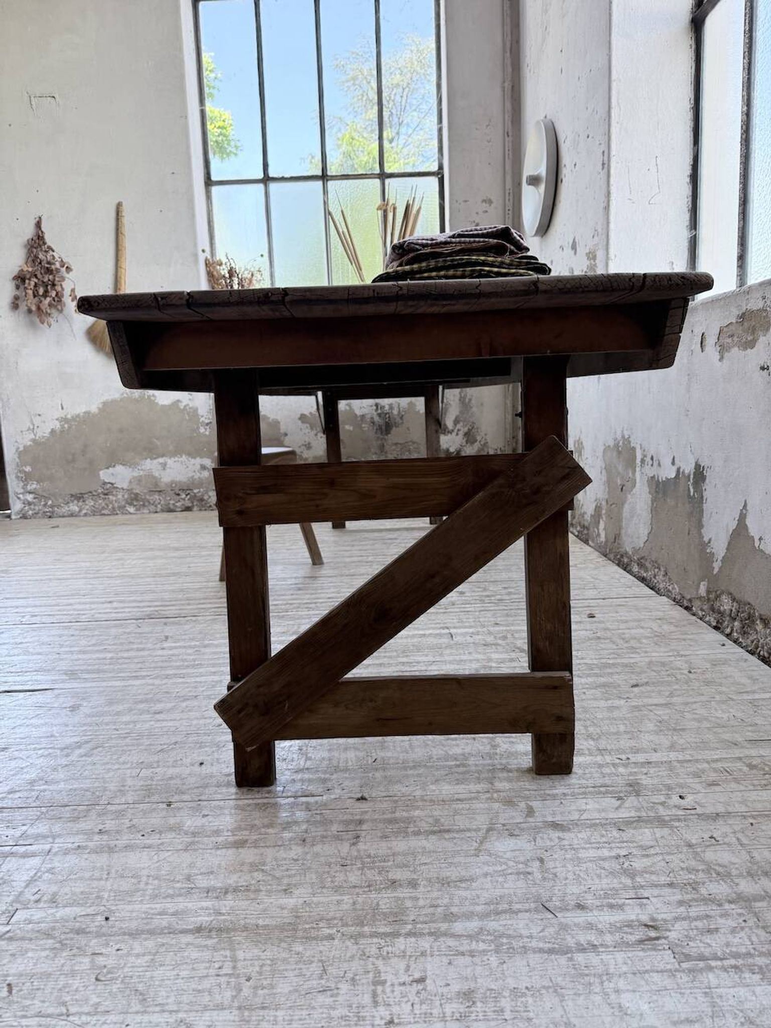1950 XL folding farmhouse table in pine