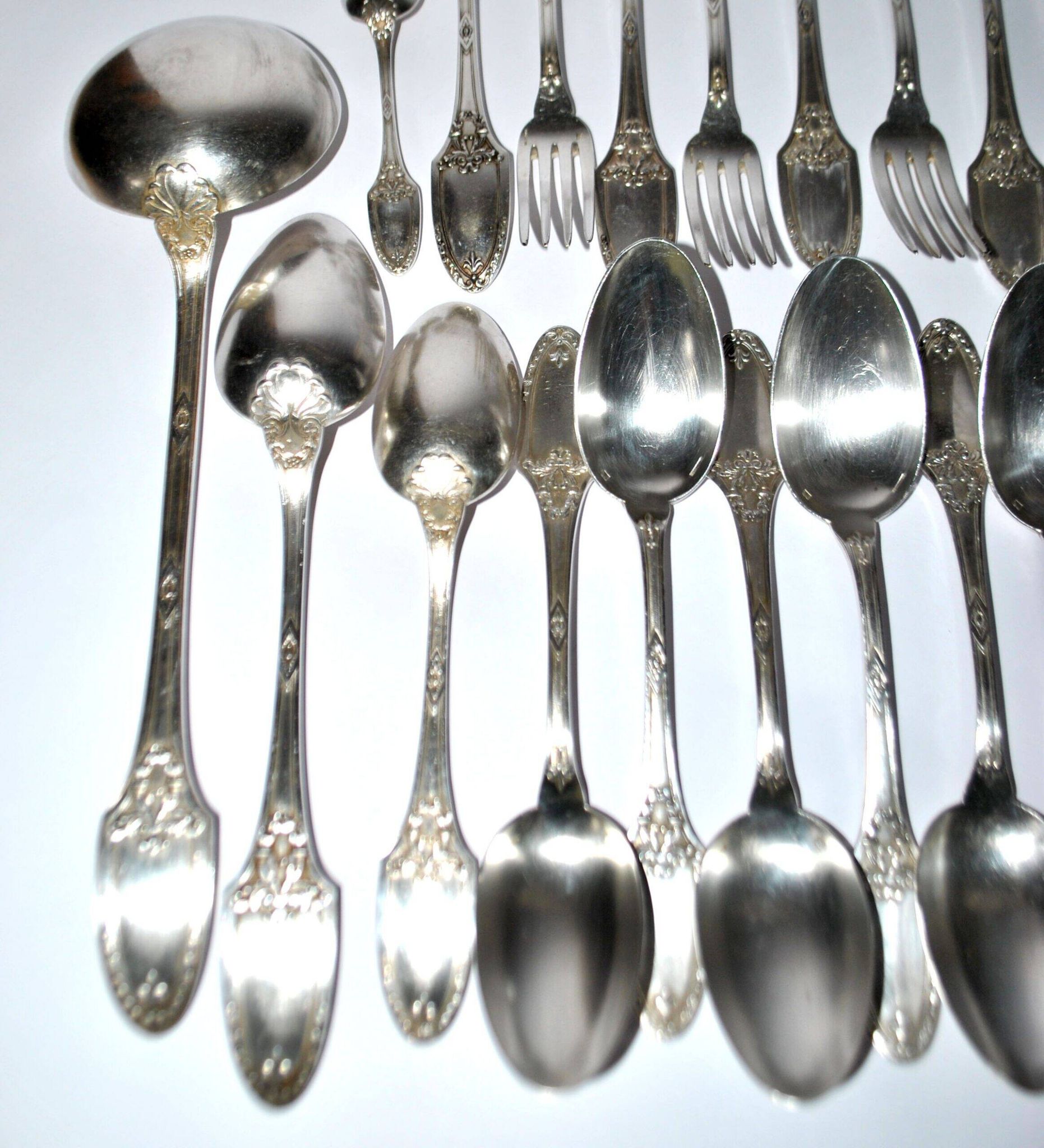 Boulenger household items 34 place settings Empire Marie-Louise 12 soup spoons 9 forks 11 dessert spoons