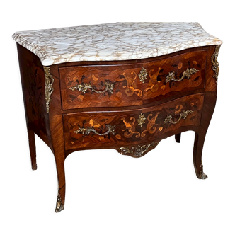 Curved marquetry chest of drawers