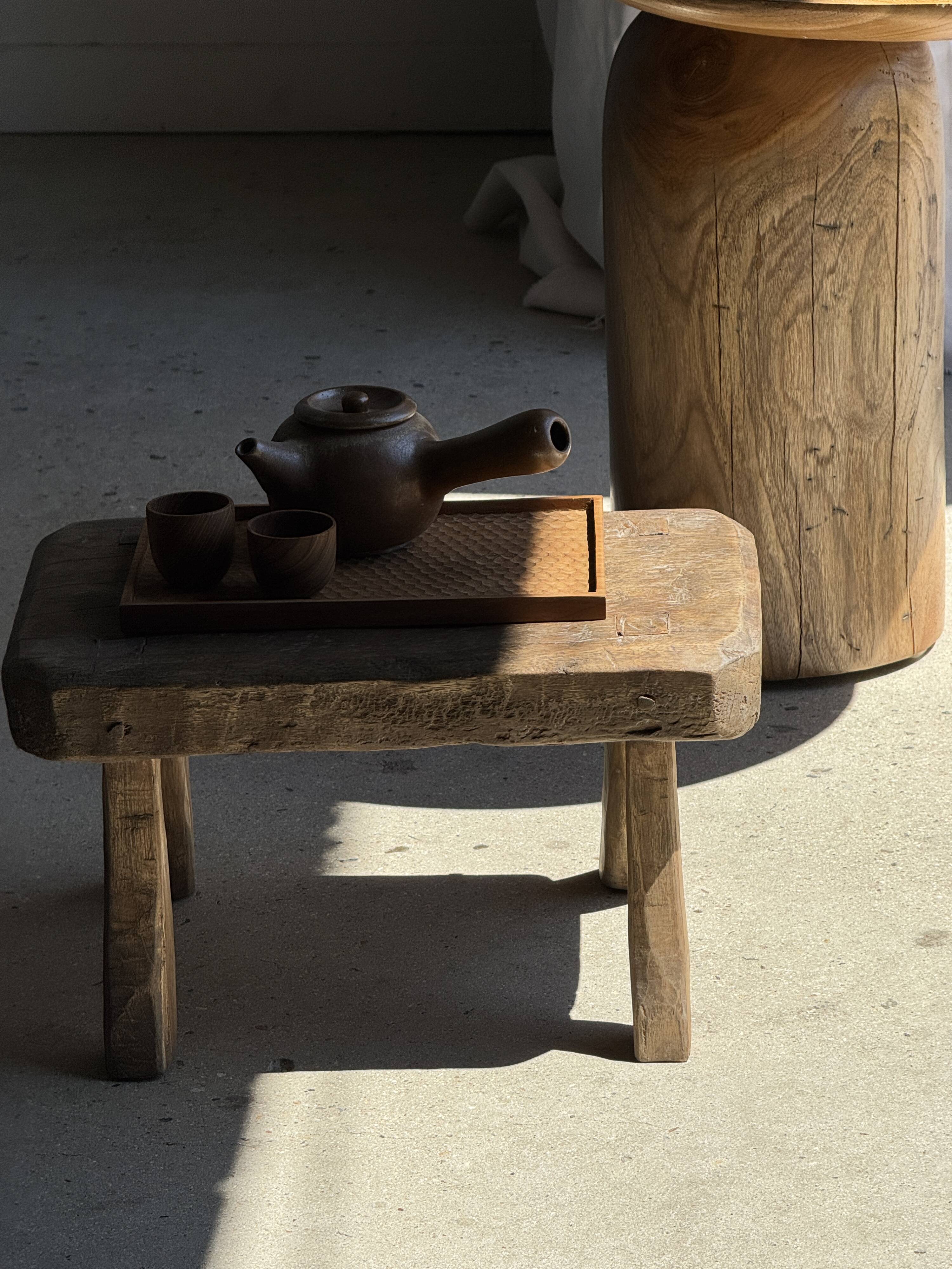 Petit stool, tabouret d'appoint en teck massif rectangulaire arrondie