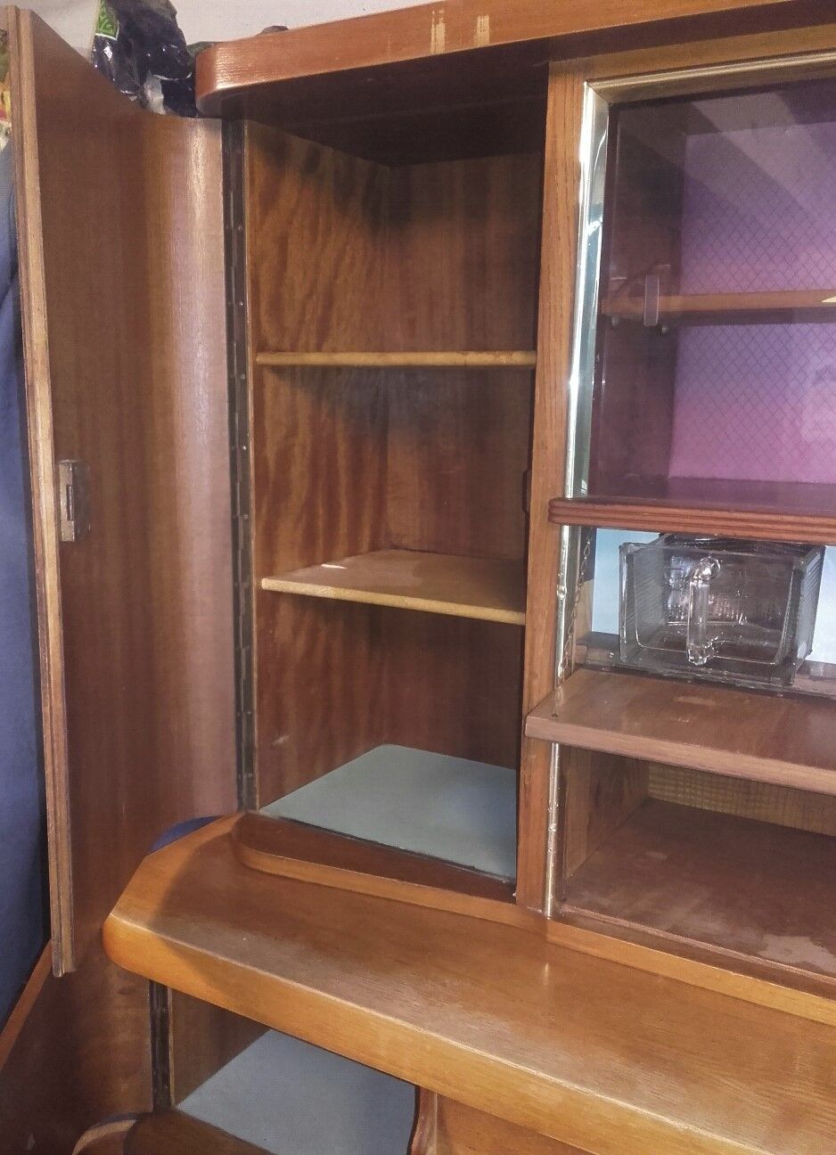 Buffet year 50 with showcase