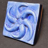 Blue Glazed Ceramic Plate Relief Decor Trivet