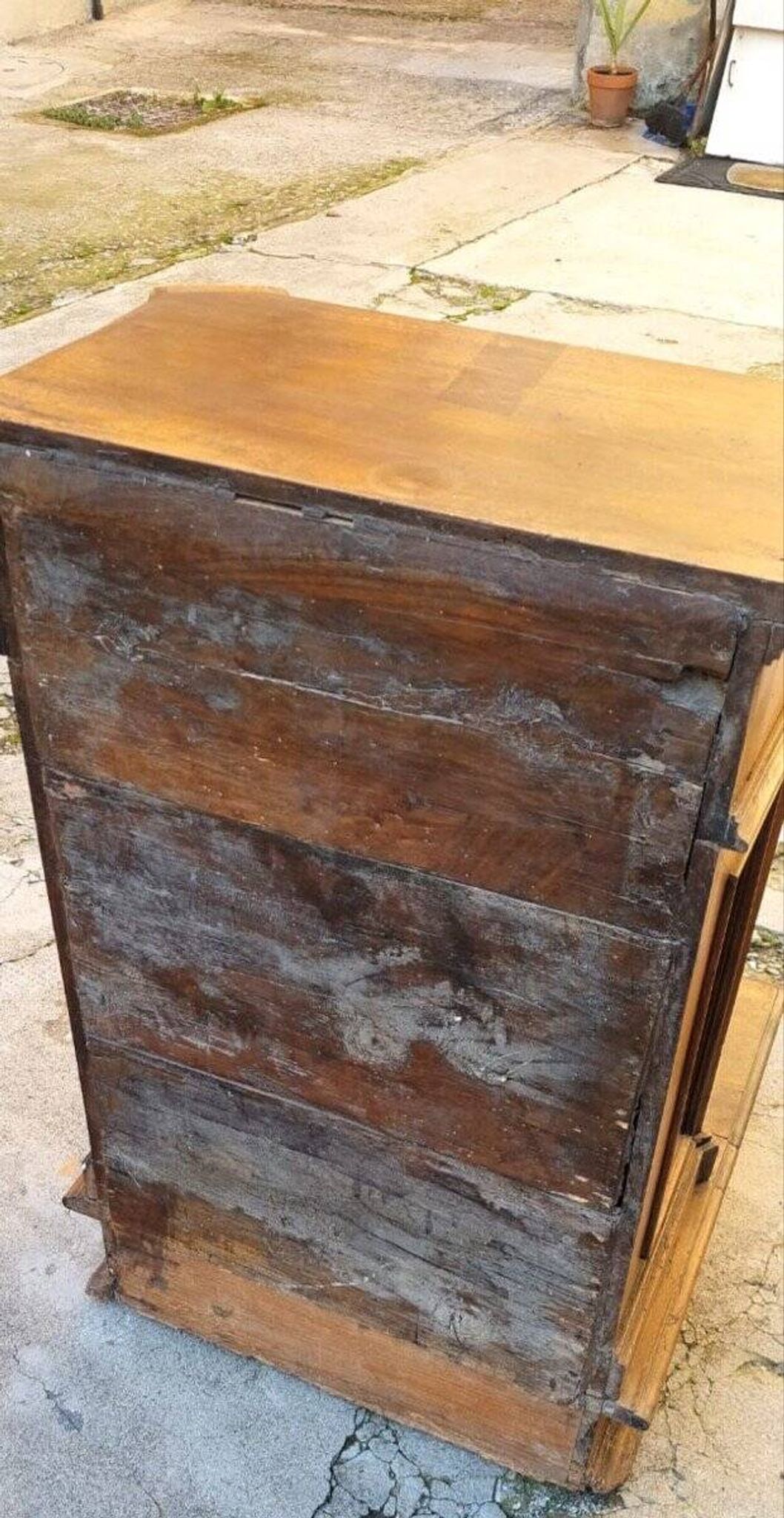 Antique kneeler with 4 drawers, Italy, early 18th century