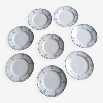 Set of 8 Moulin des Loups earthenware dinner plates, Garlands