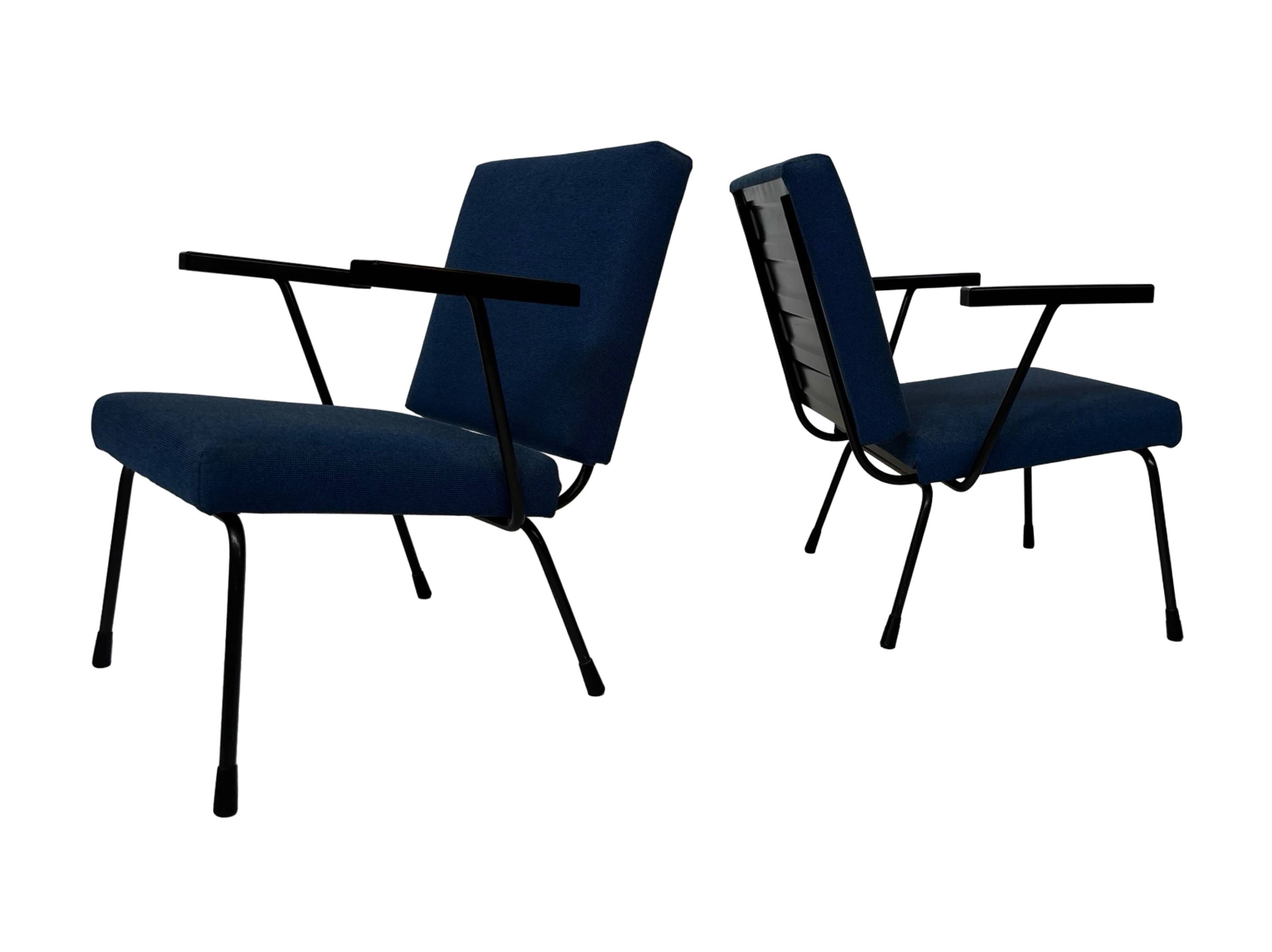 Ensemble vintage de deux fauteuils Gispen 1401 W Rietveld Design