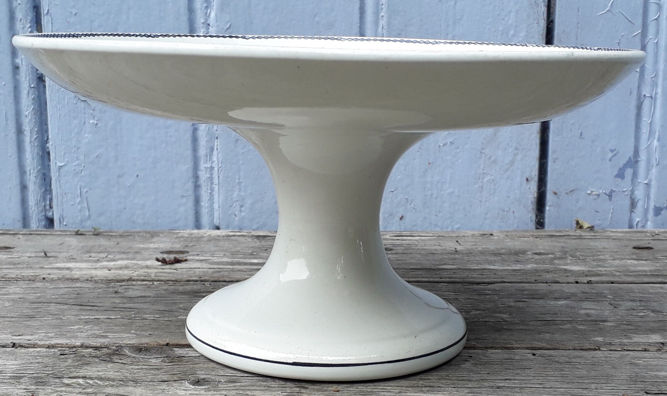 St Amand dish server