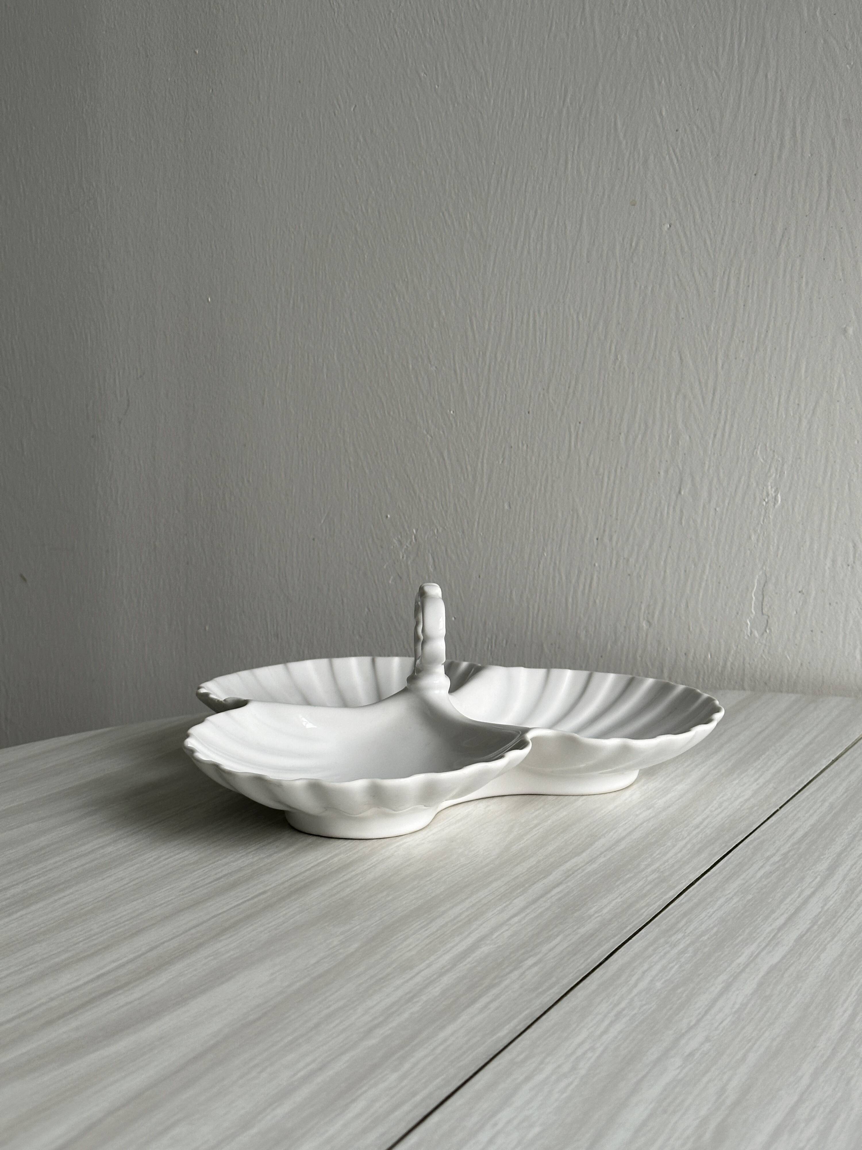3-compartment white porcelain dish