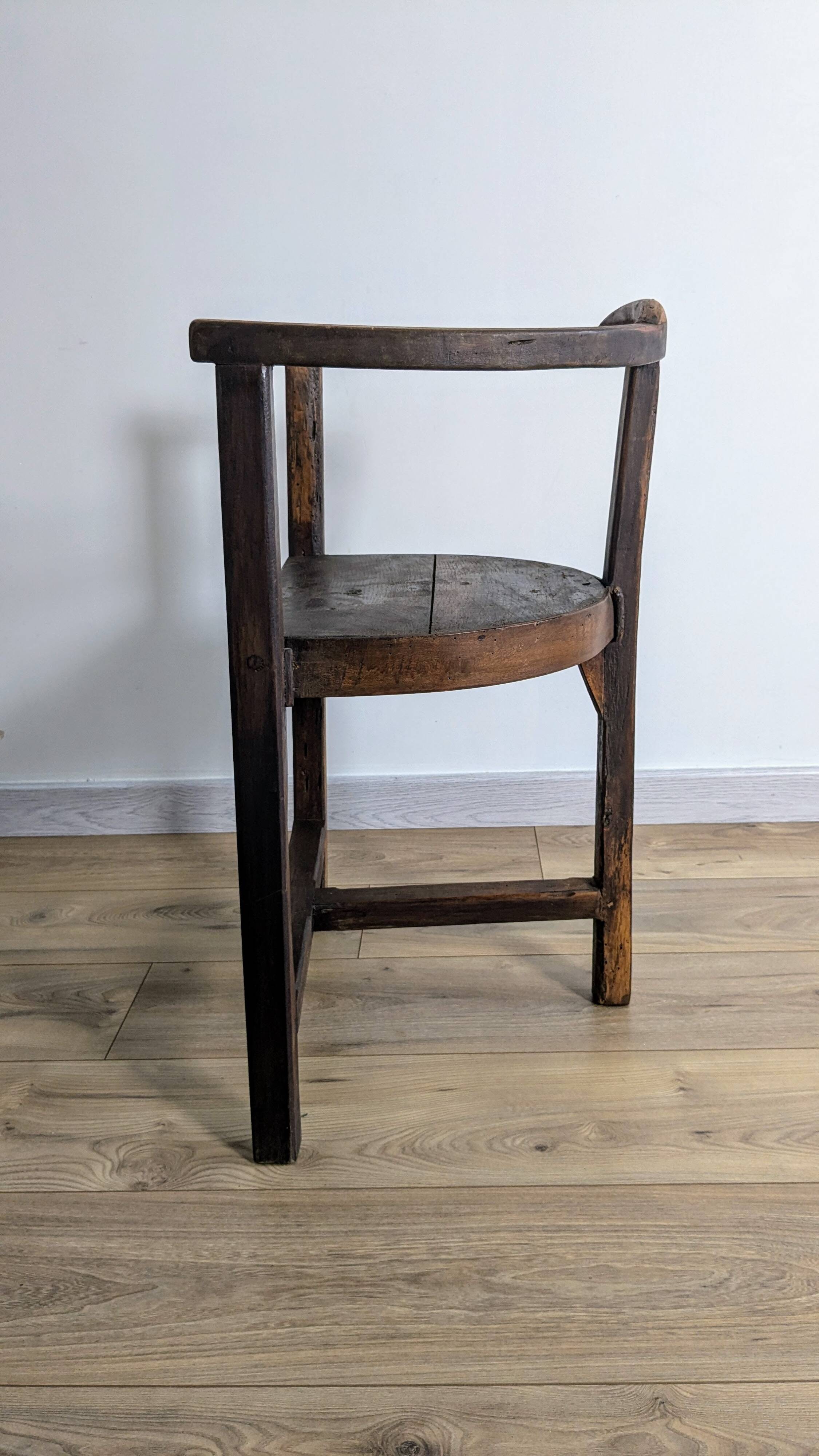 Arts & Craft Country Armchair