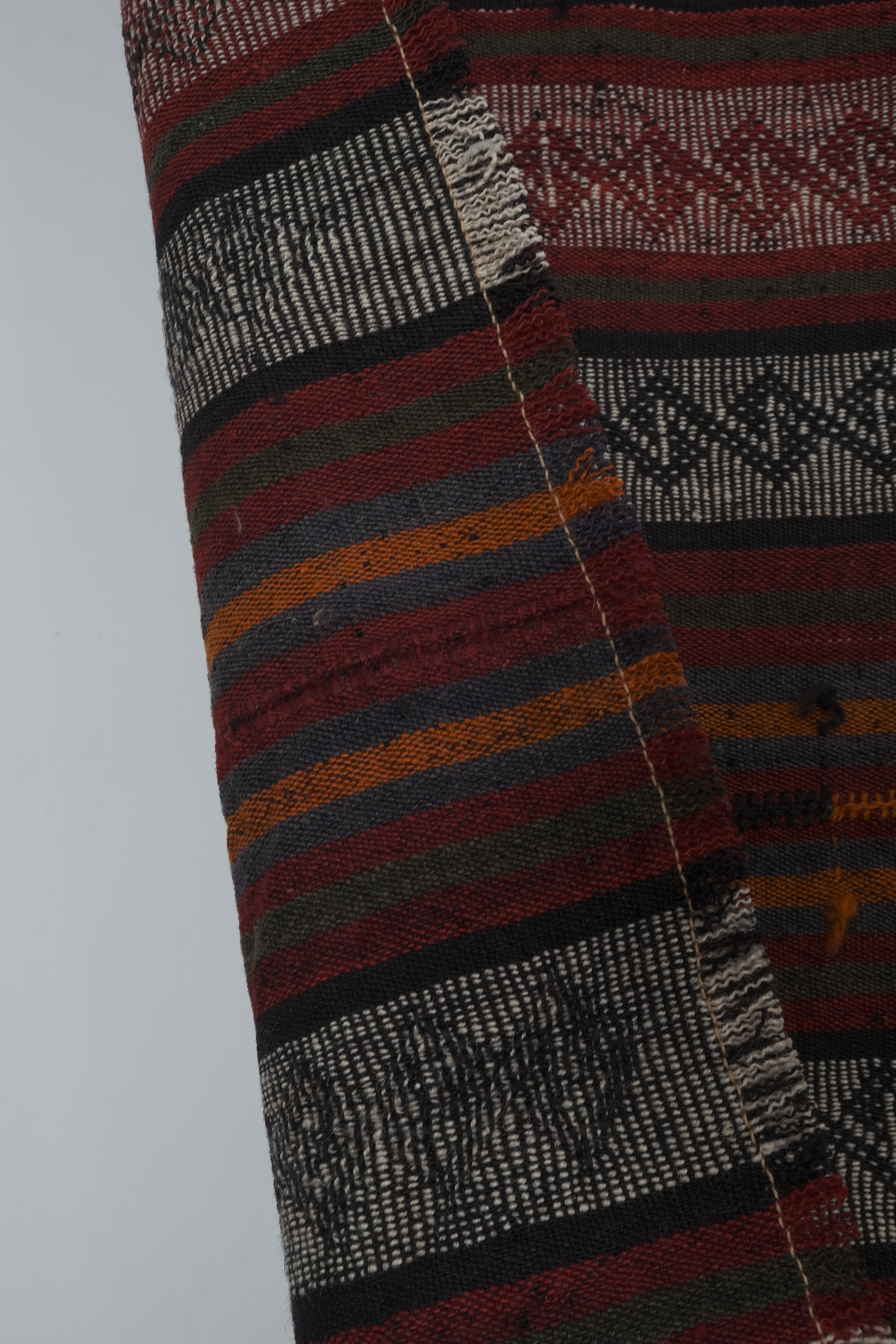 Vintage Turkish rug from Oushak, hand-woven 131x395 cm