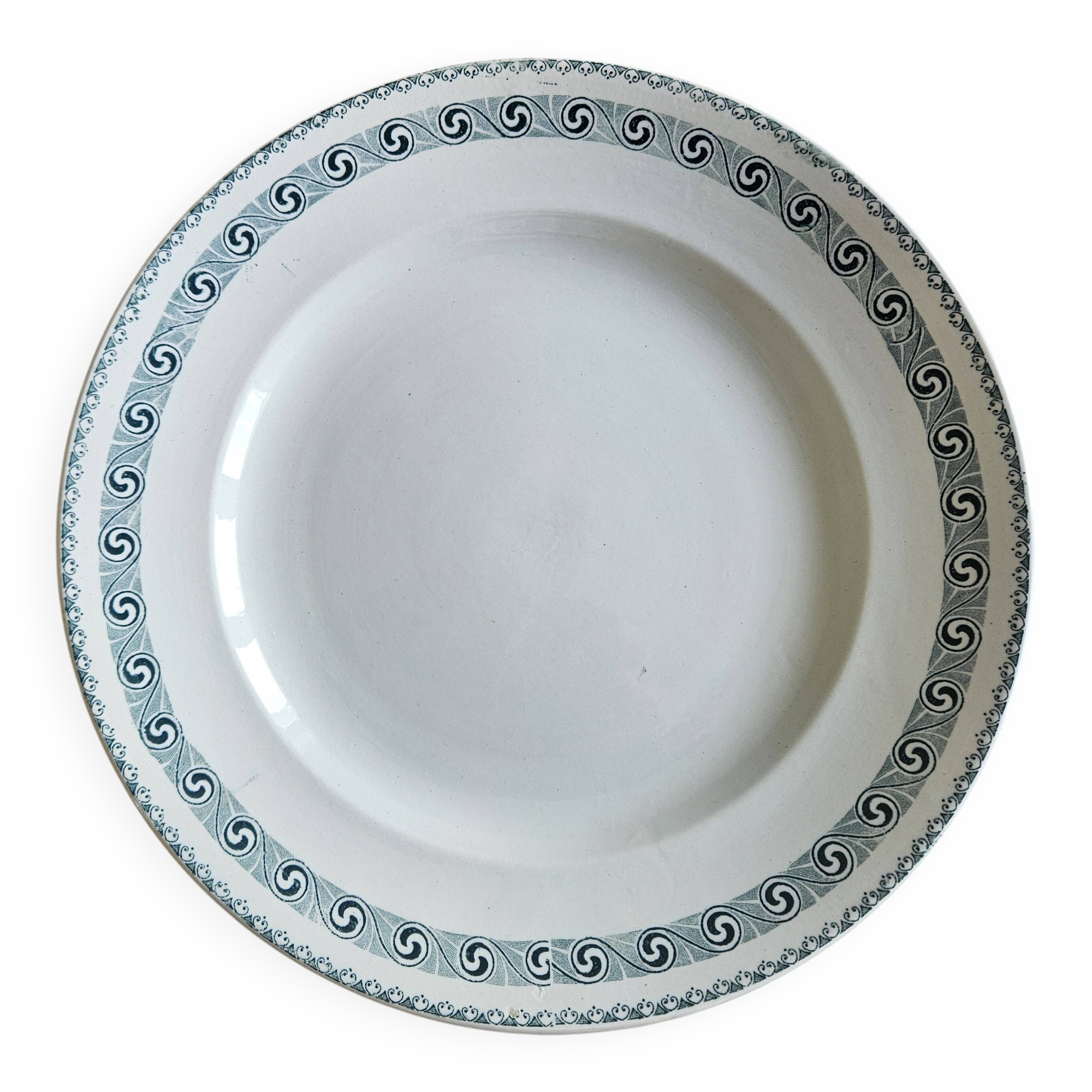 Antique serving dish in Saint-Amand earthenware (Nord)