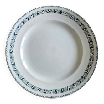 Antique serving dish in Saint-Amand earthenware (Nord)