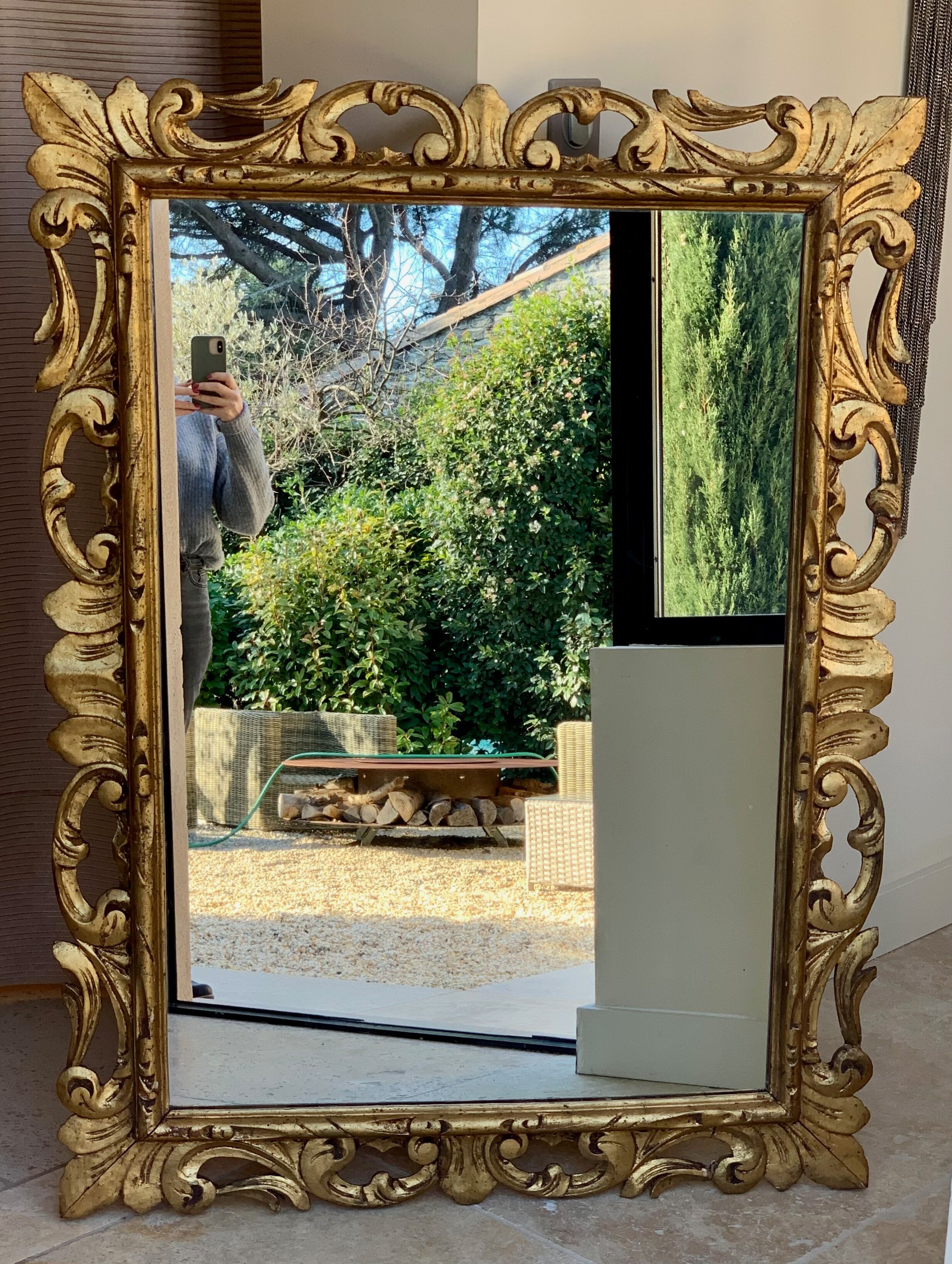 LARGE MIRROR in gilded wood in Baroque style