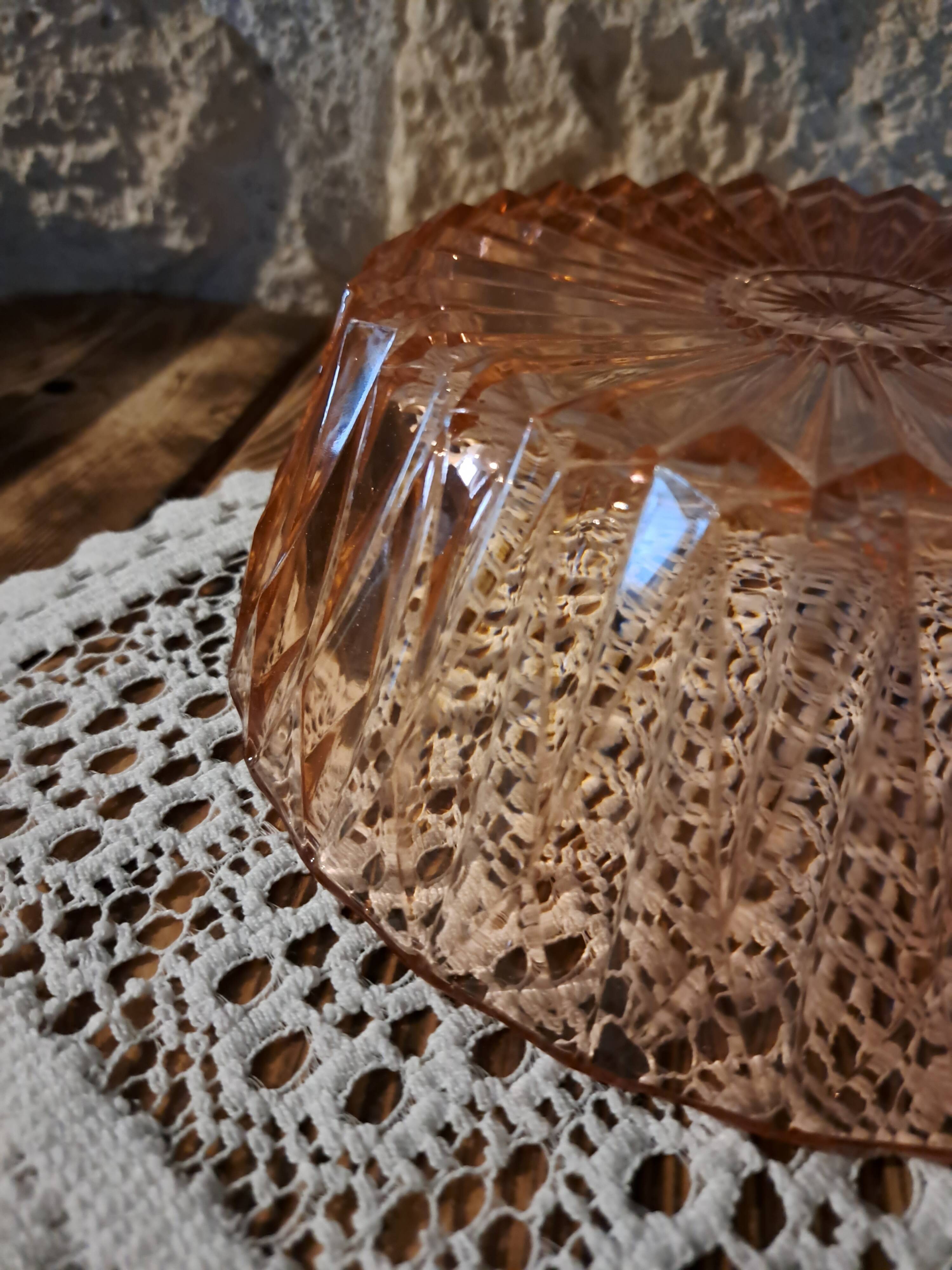 Vintage salad bowl in rosaline chiseled glass