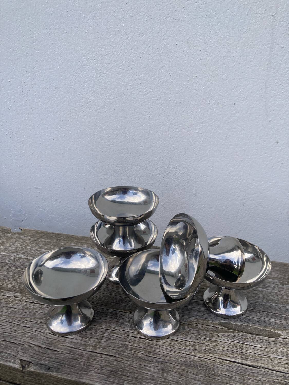 6 Italian stainless steel bowls