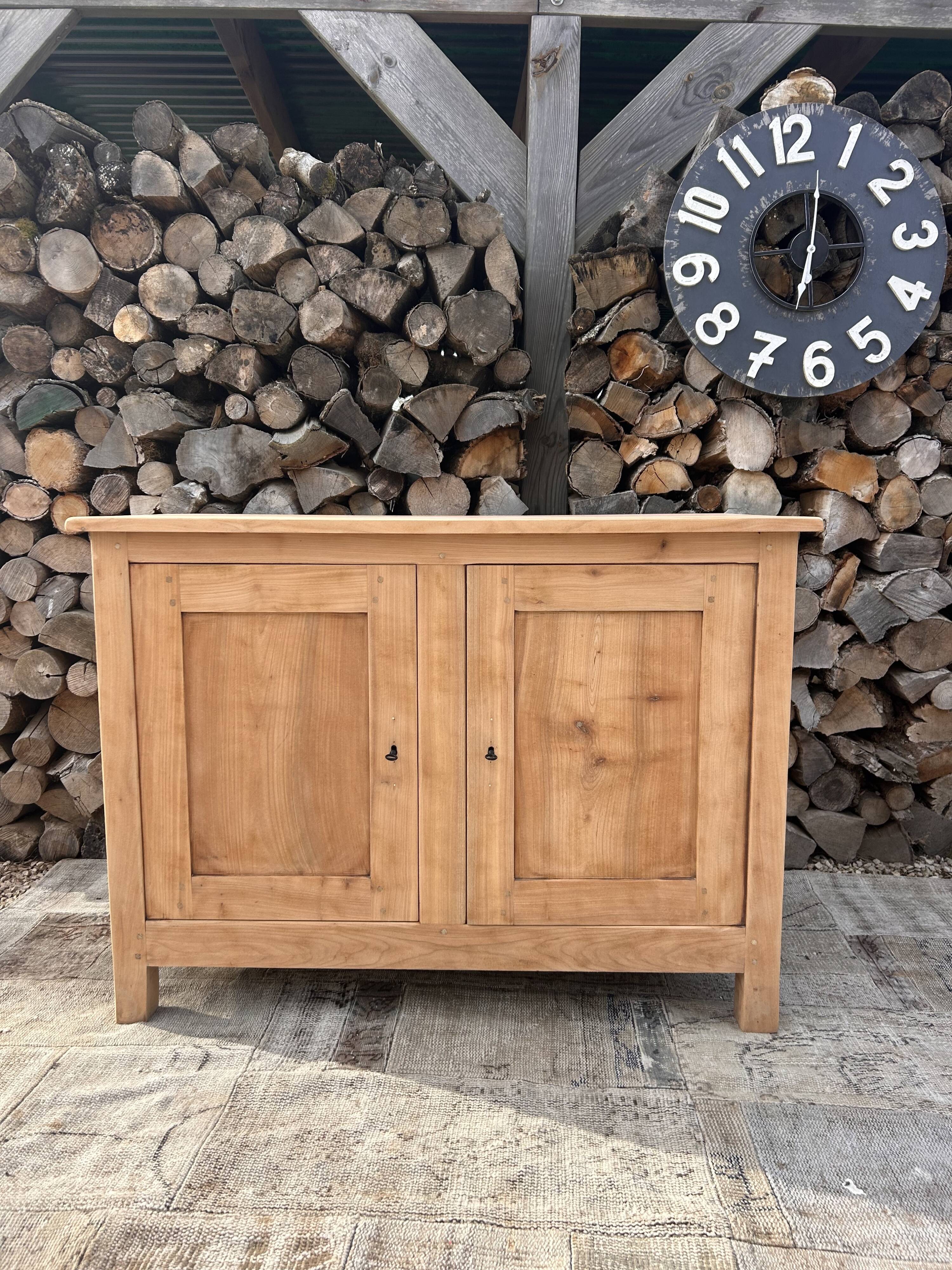 Massive renovated buffet