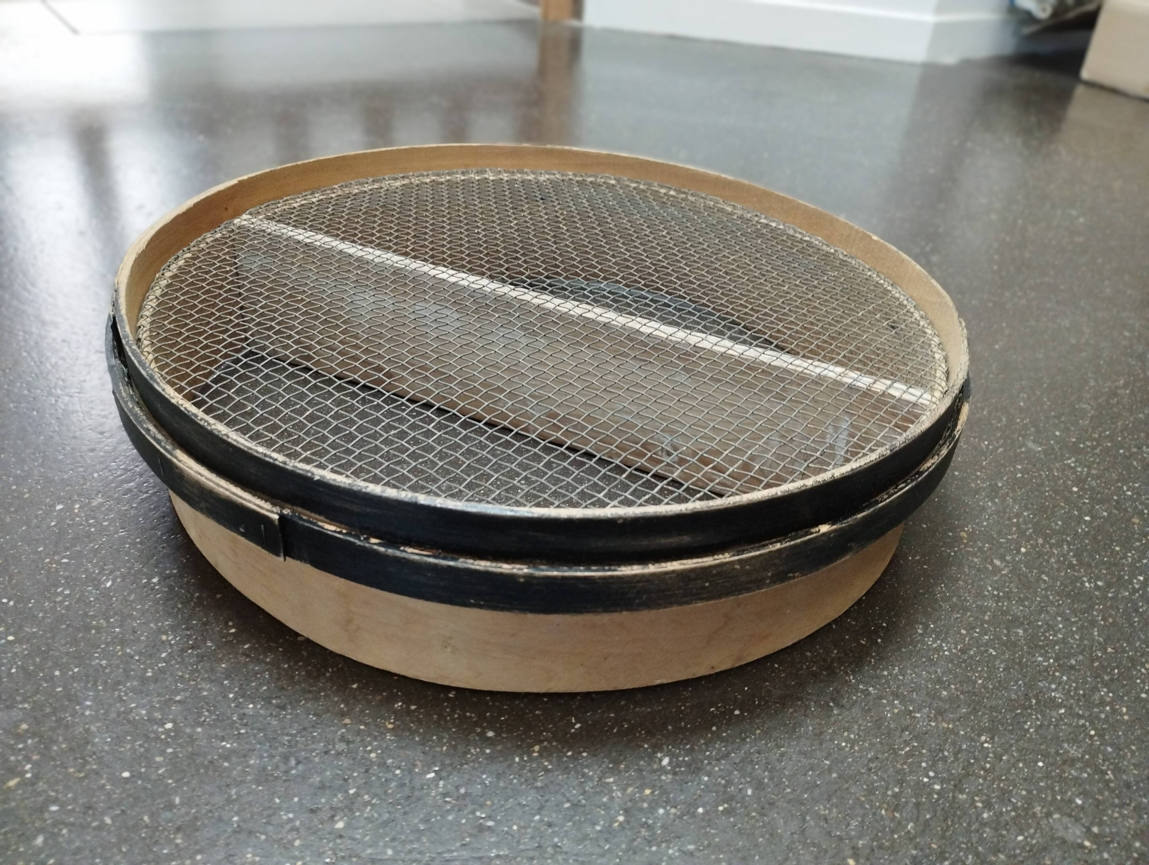 Tamis Vintage- Etagère Murale
