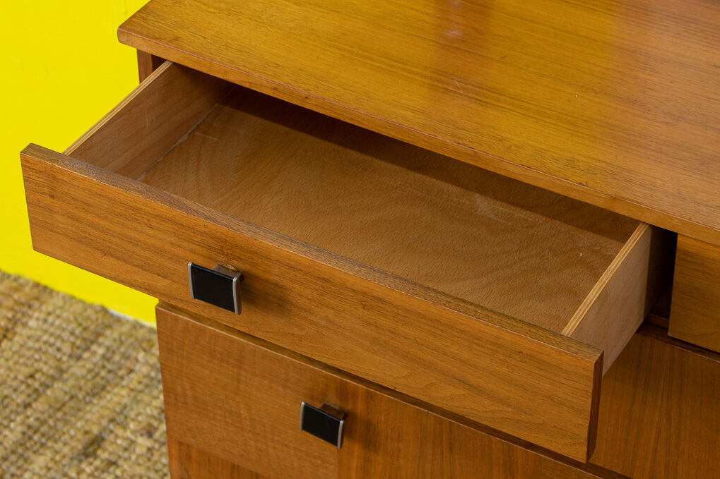 Scandinavian chest of drawers – 90 cm