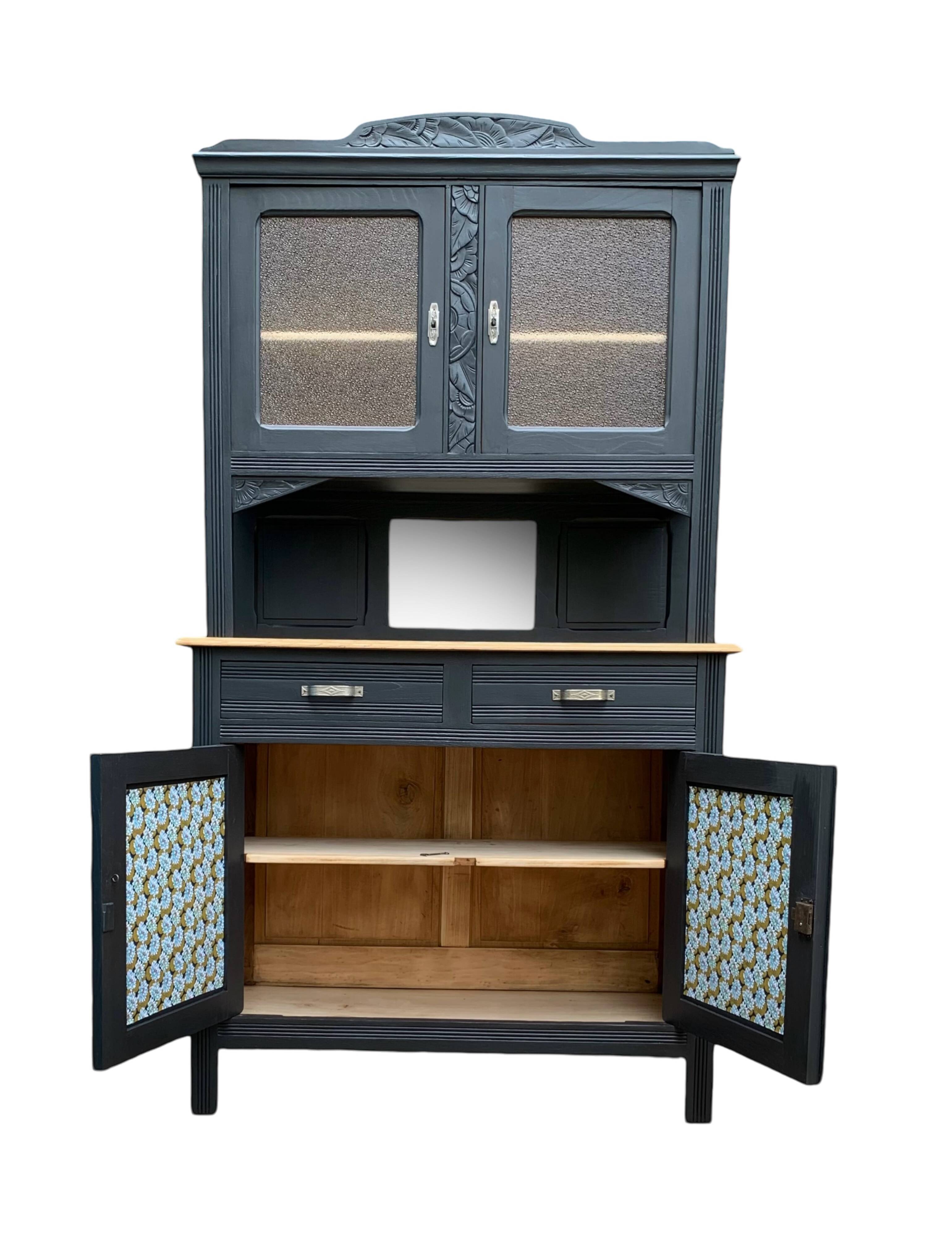 Parisian art deco buffet in solid walnut 1930