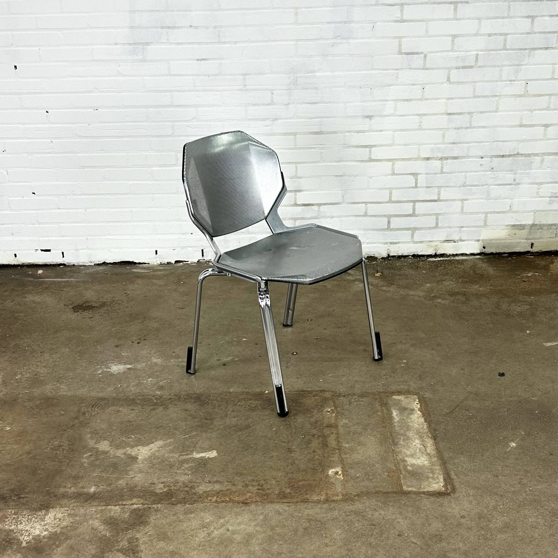 Metal space age stool Fröscher Sitform