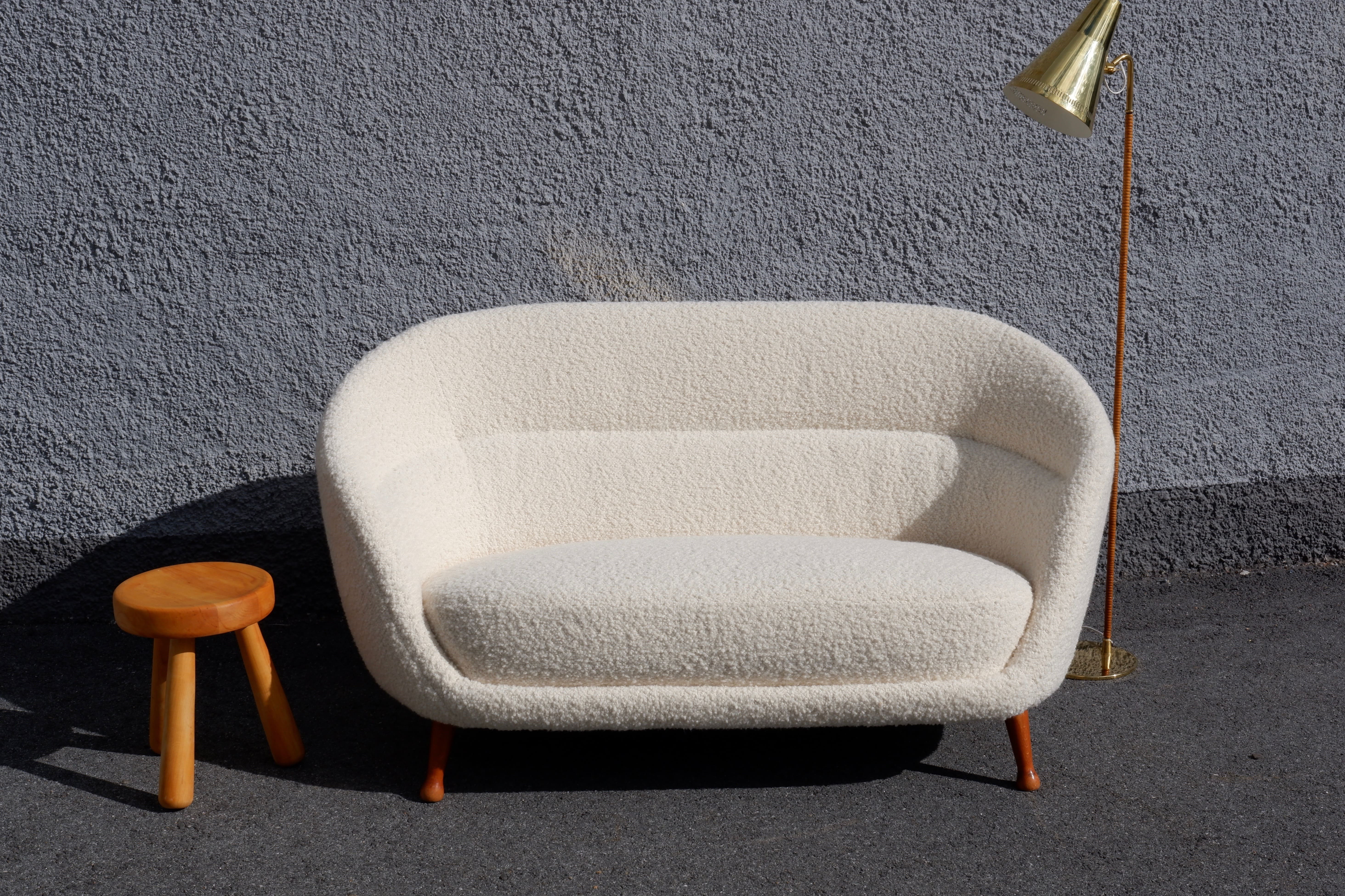 Arne Norell Curvy Soffa Produced by Westbergs Möbler, Sweden, circa 1960