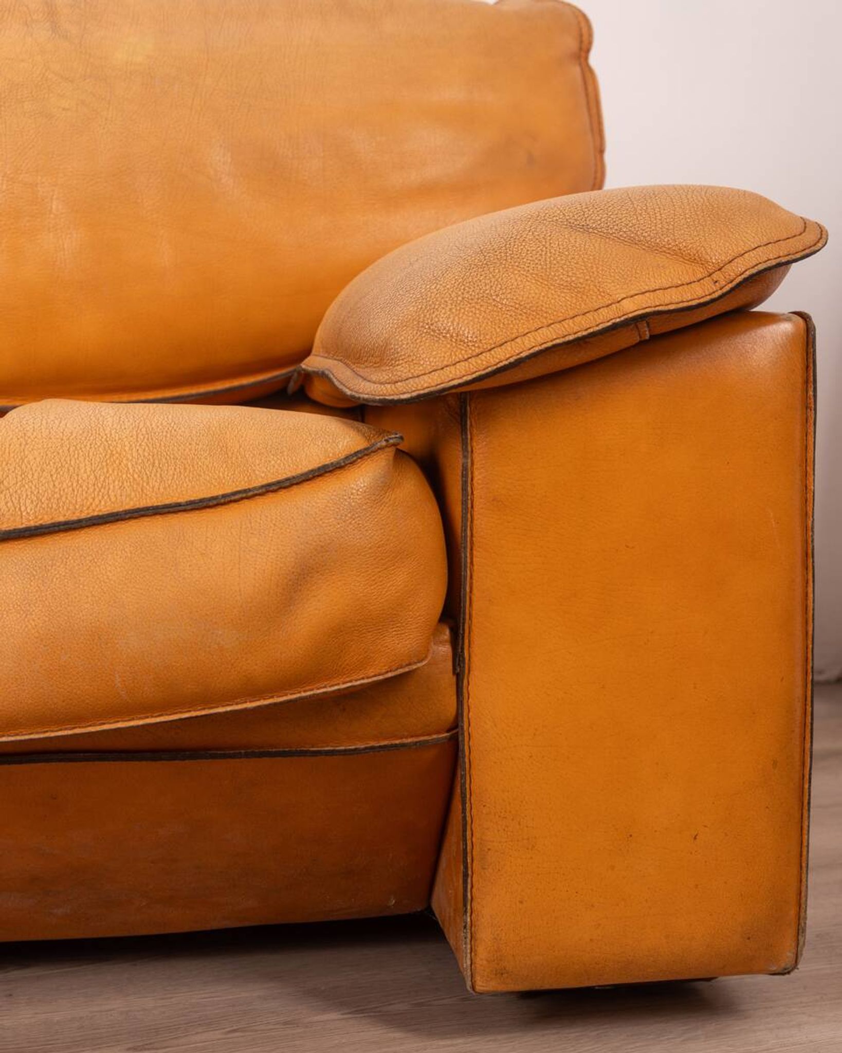 Pair of vintage 70's armchairs in beige leather design ferruccio brunati