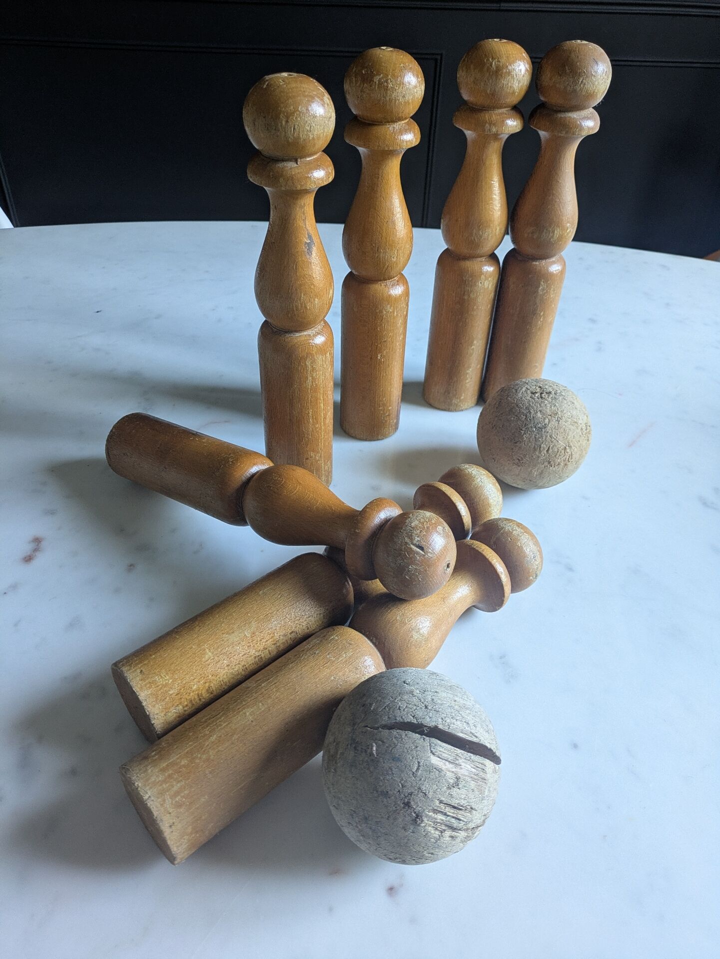 Old bowling game