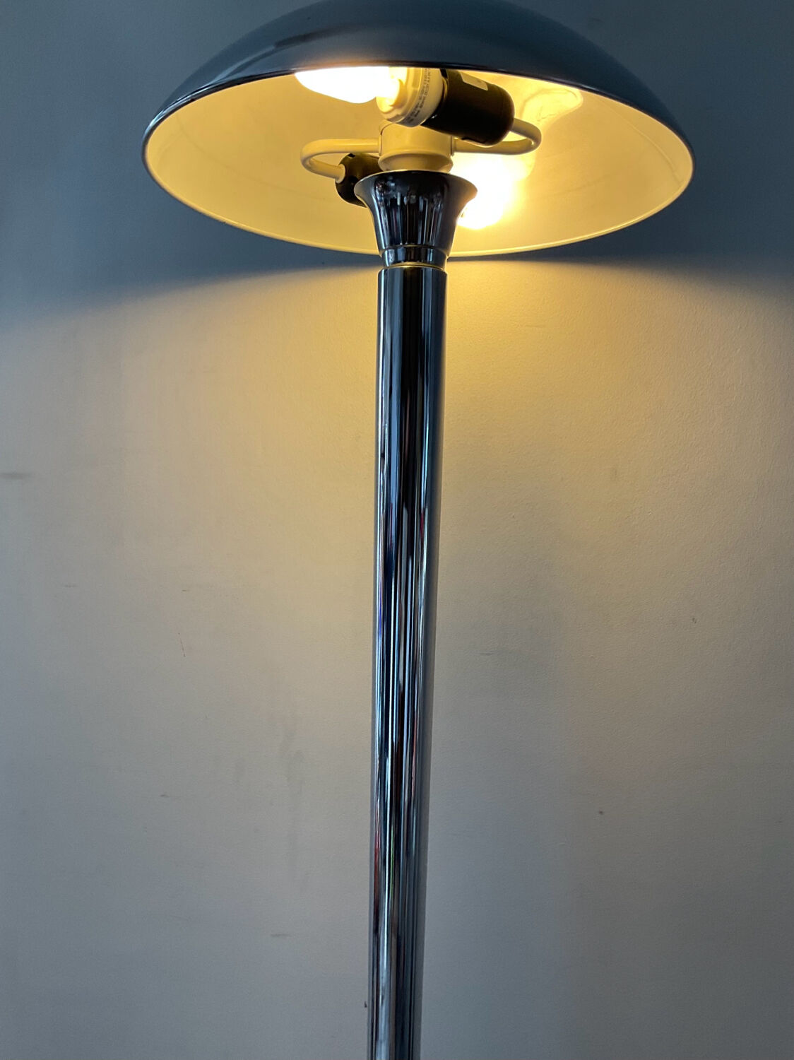 Vintage chromed metal floor lamp from the 60s-70s