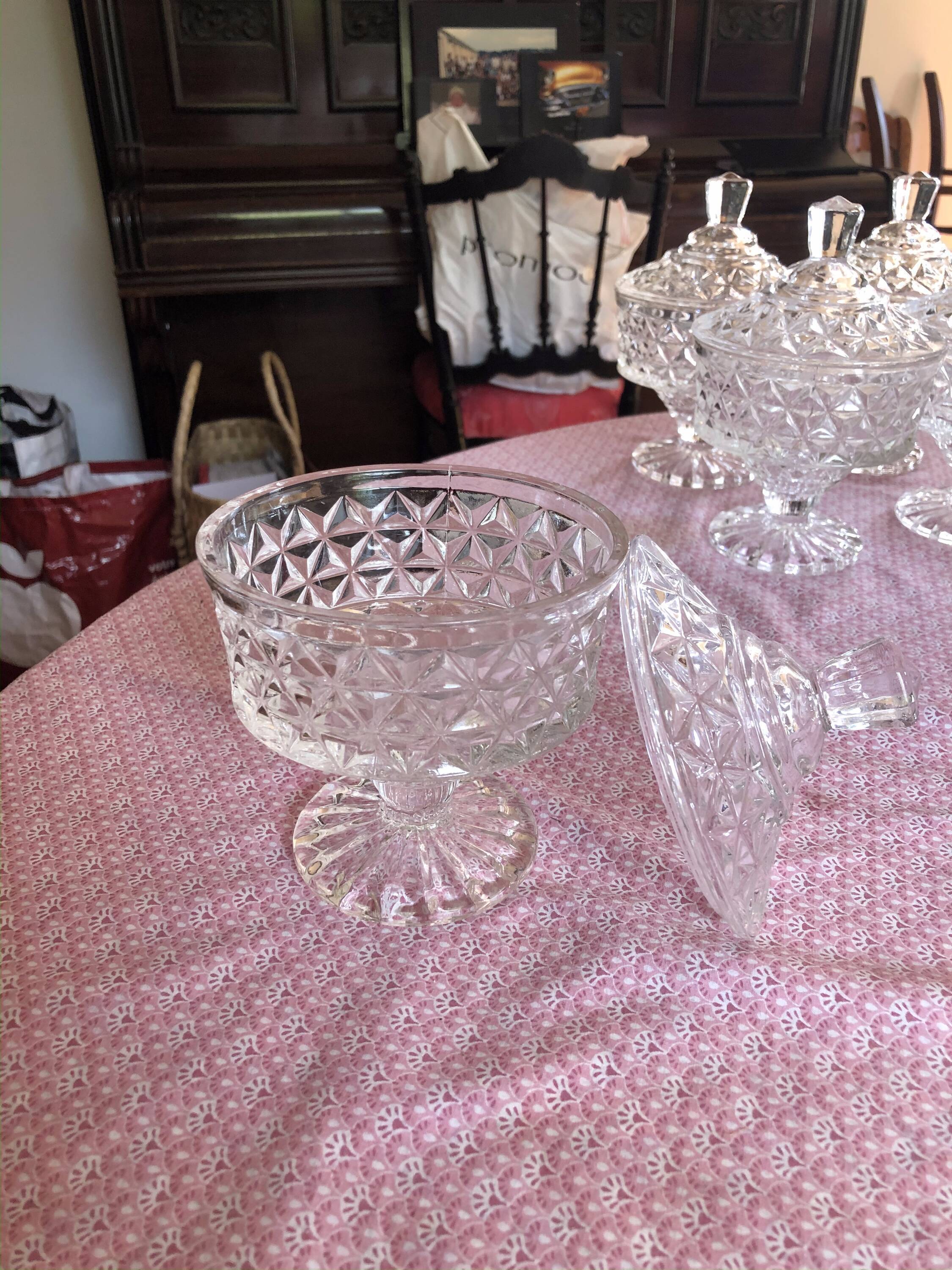 Glass candy box with engraved patterns