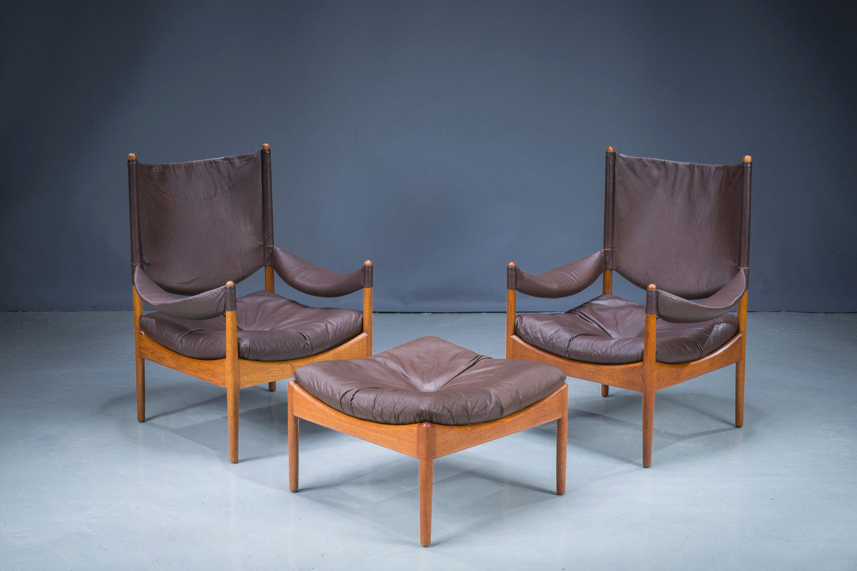 Mid-century danish oak and leather lounge chairs & ottoman by kristian vedel, 1960s, set of 3