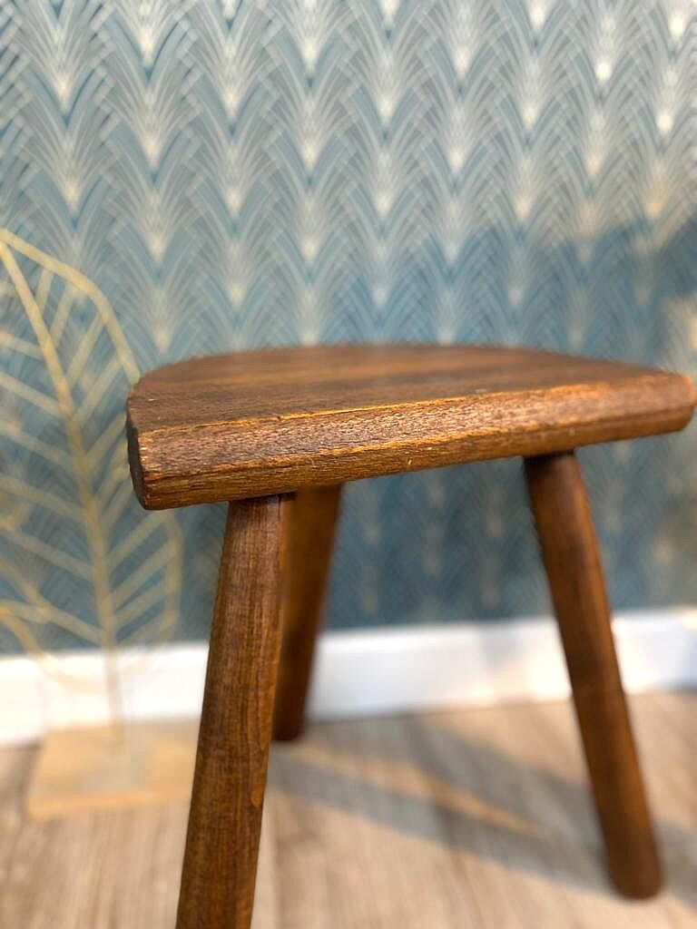 Pair of tripod stools