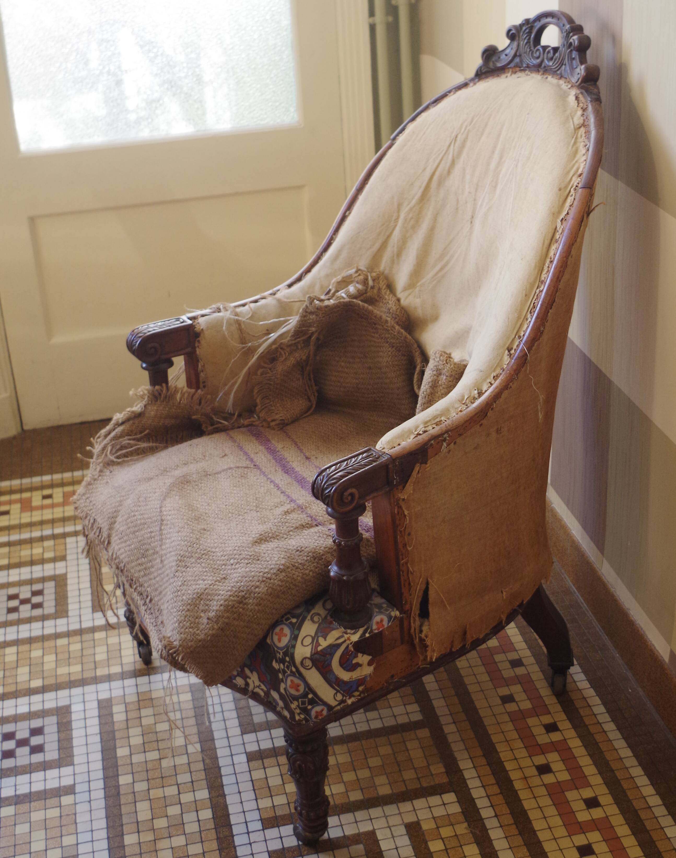 Toad chair