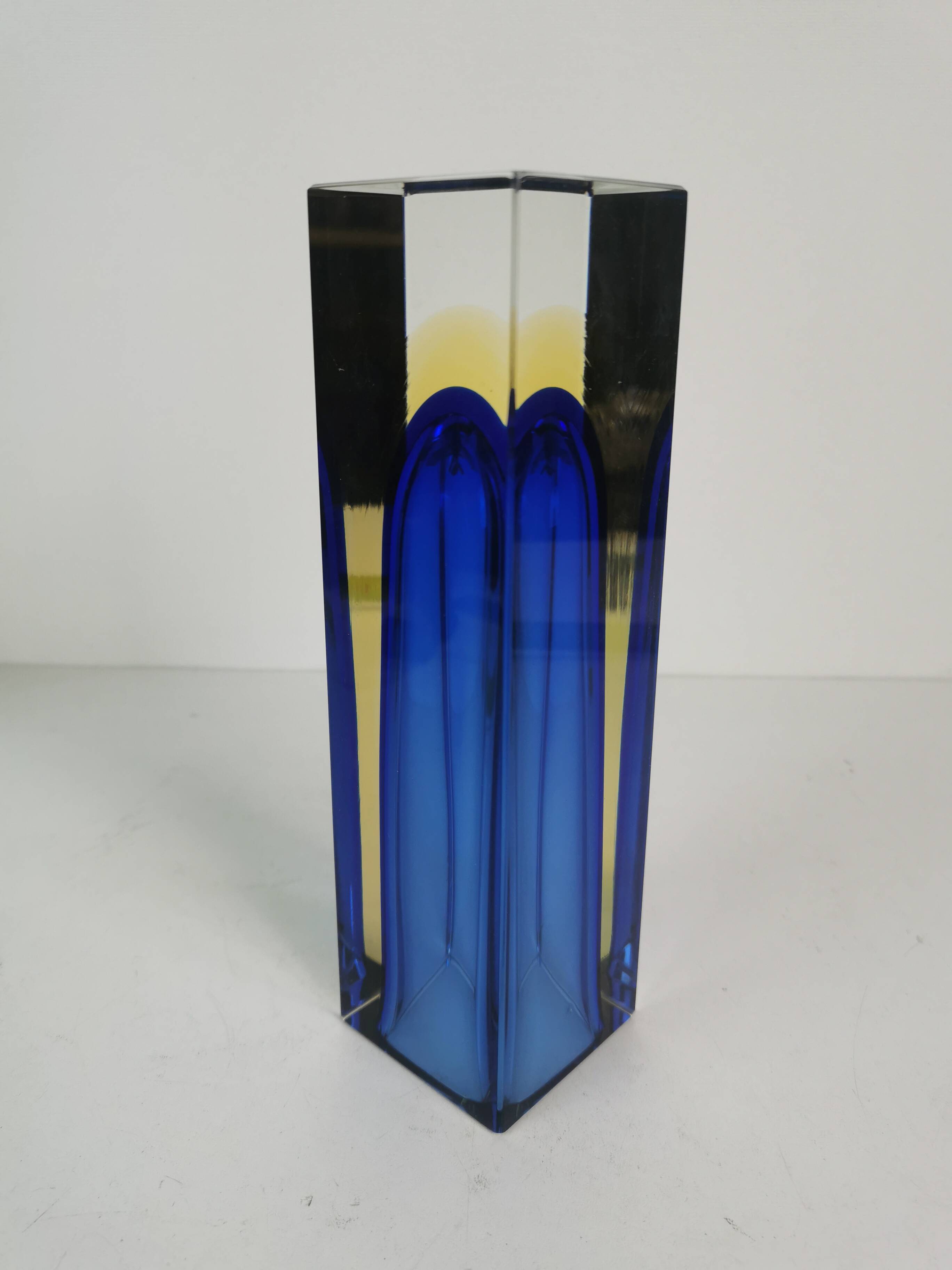 Soliflore vase, Murano Sommerso