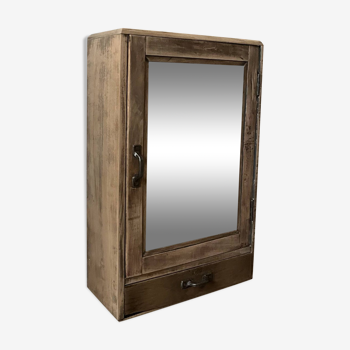 Armoire murale avec miroir (rénovée)