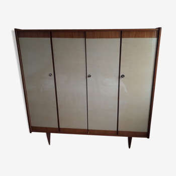 Beautiful cabinet in formica