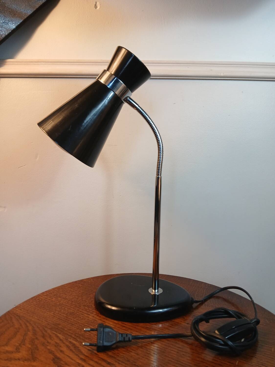 Lampe de bureau Diabolo noire et chrome 1970/80, socle rond, col flexi