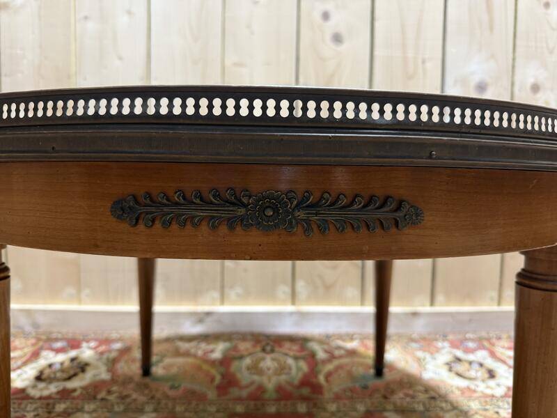 Table basse bouilllote de style Louis XVI marbre de carrare