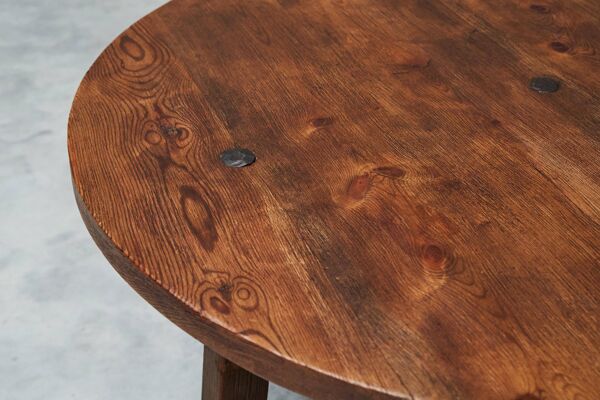 Table à manger ou table centrale espagnole en bois massif et fer forgé milieu 20e siècle